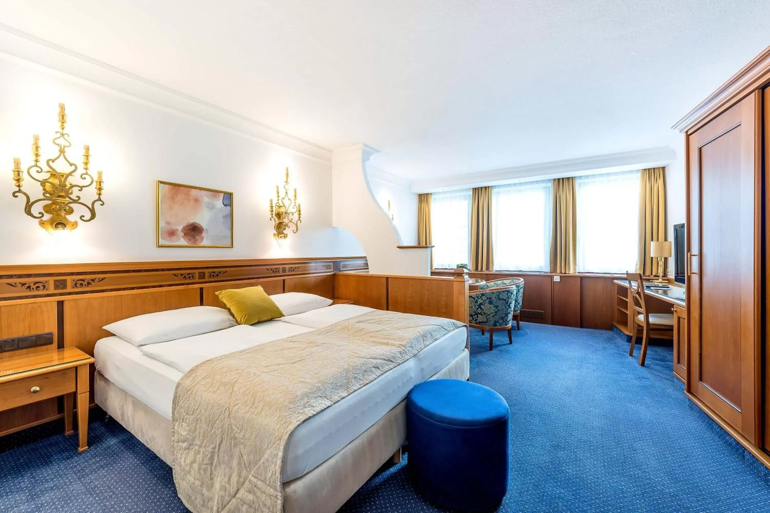 Photo of the whole room, Bed in Hotel Mondschein