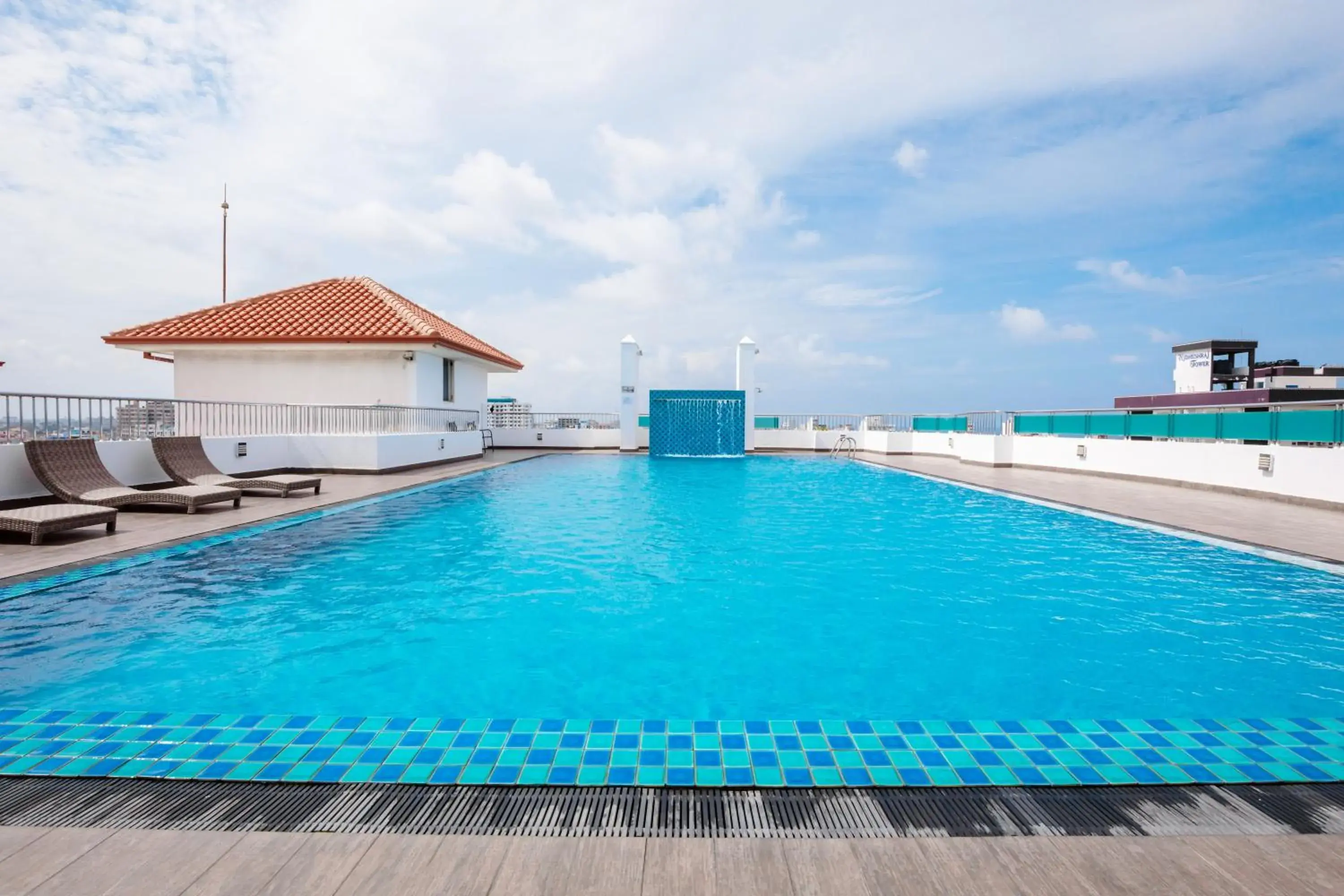 Swimming Pool in Supun Arcade Residency