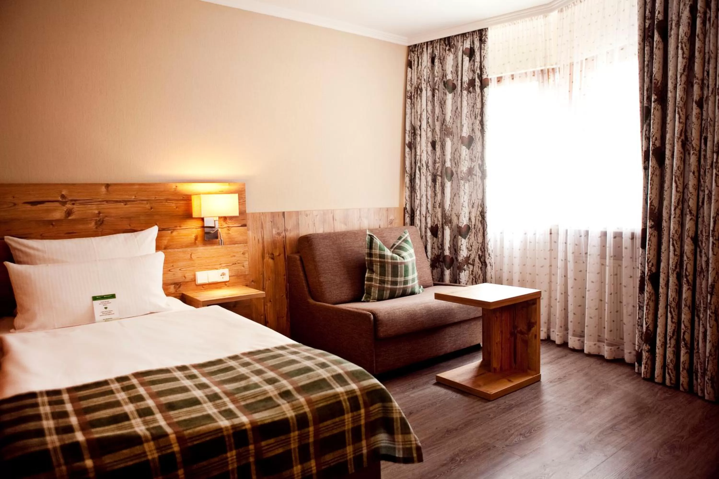 Small Twin Room in Hotel & Restaurant Zum Reussenstein