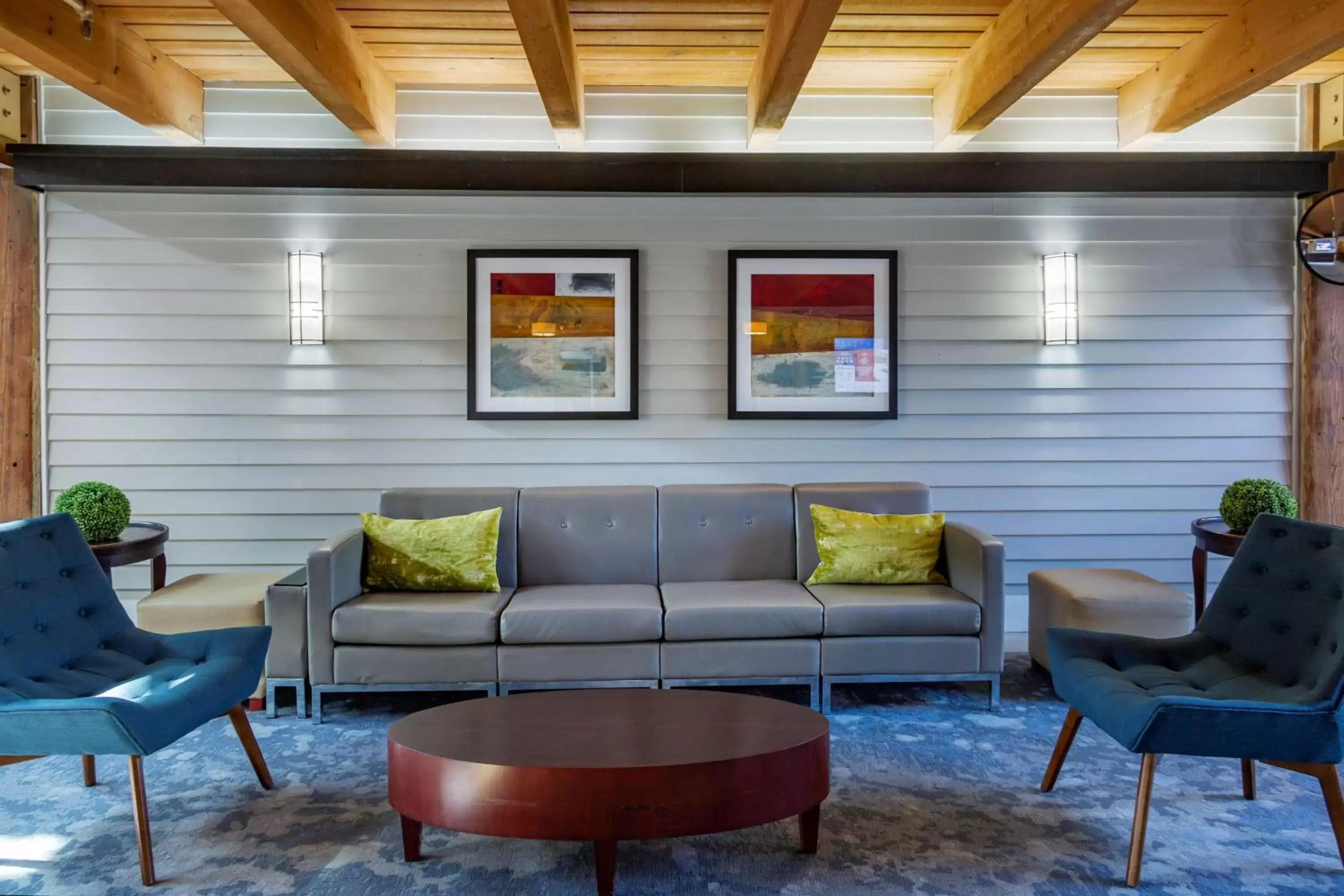 Lobby or reception in Best Western Plus Como Park Hotel Lobby or reception in Best Western Plus Como Park Hotel