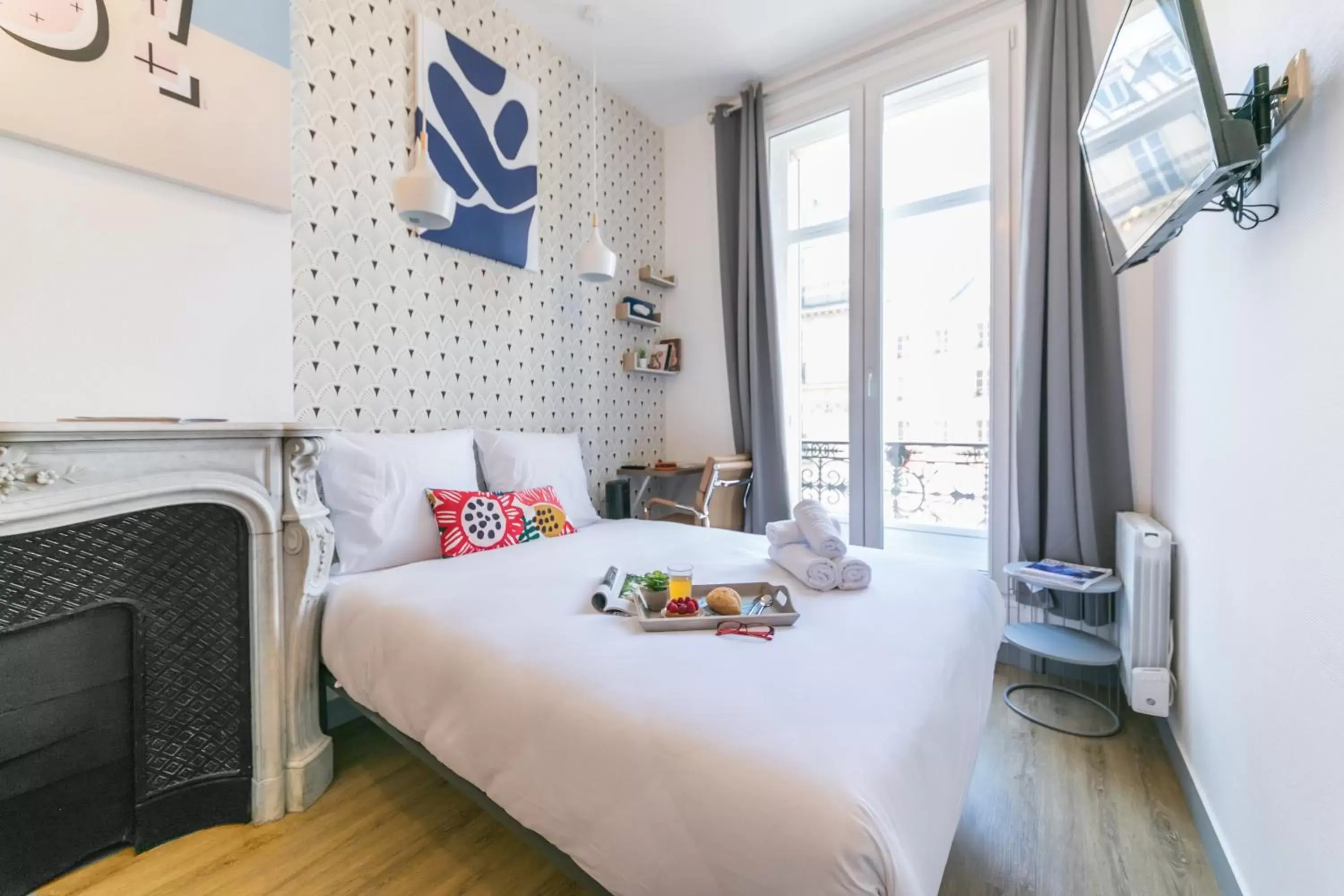 Photo of the whole room, Bed in Apartments WS Haussmann - La Fayette