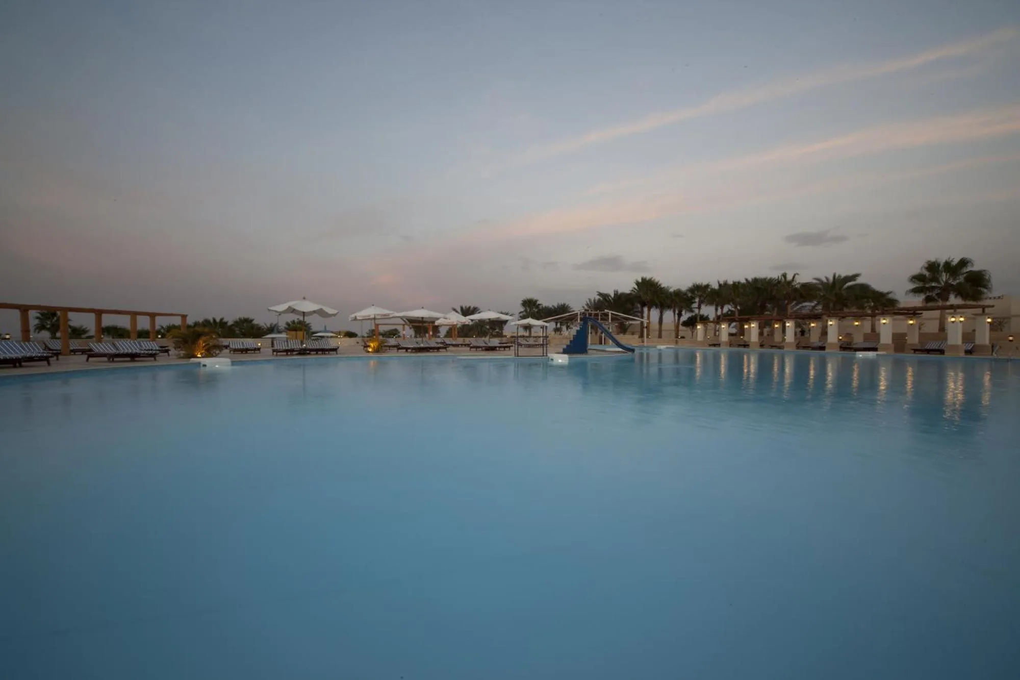 Swimming pool in Hurghada Coral Beach Hotel