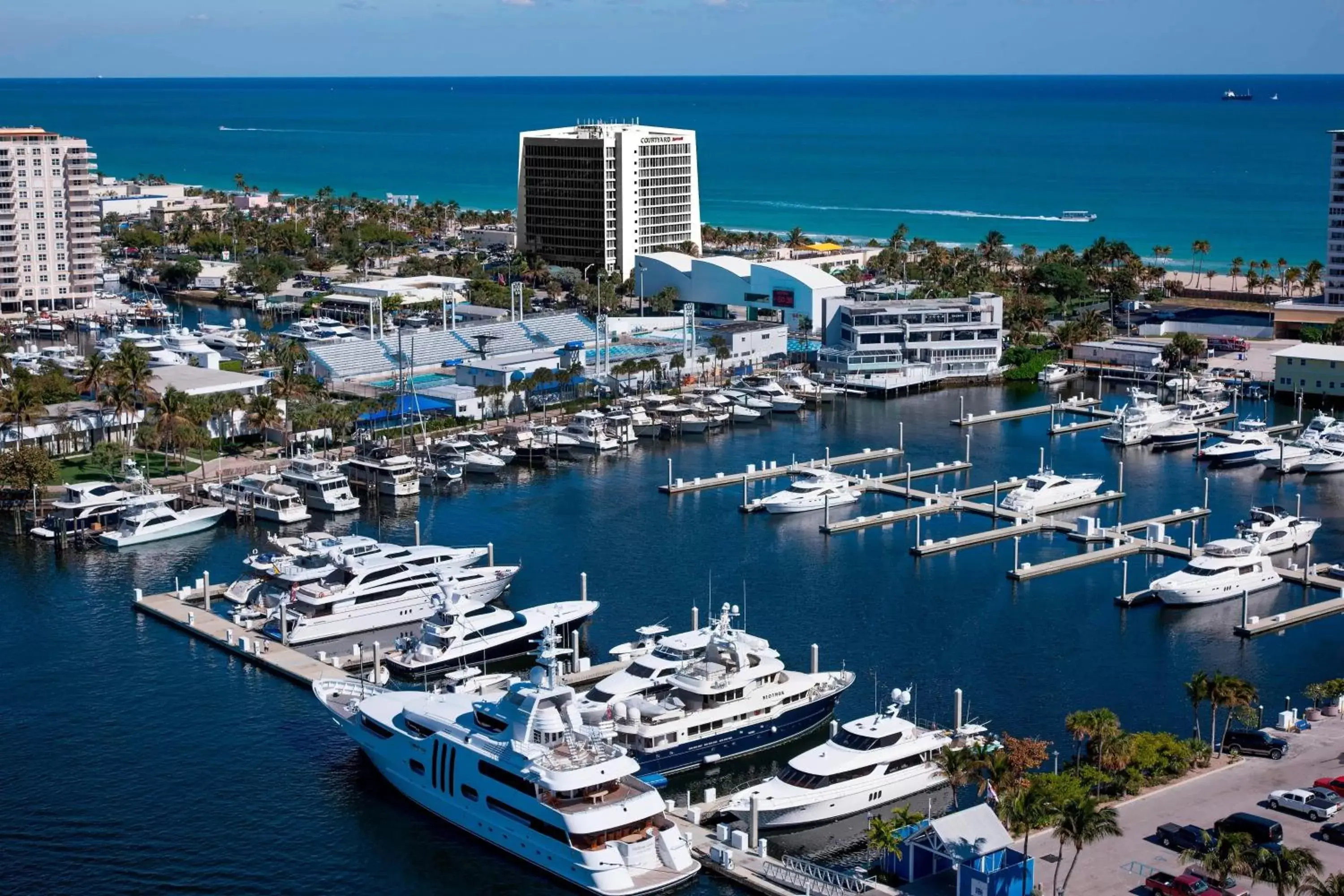 Property building, Bird's-eye View in Courtyard by Marriott Fort Lauderdale Beach