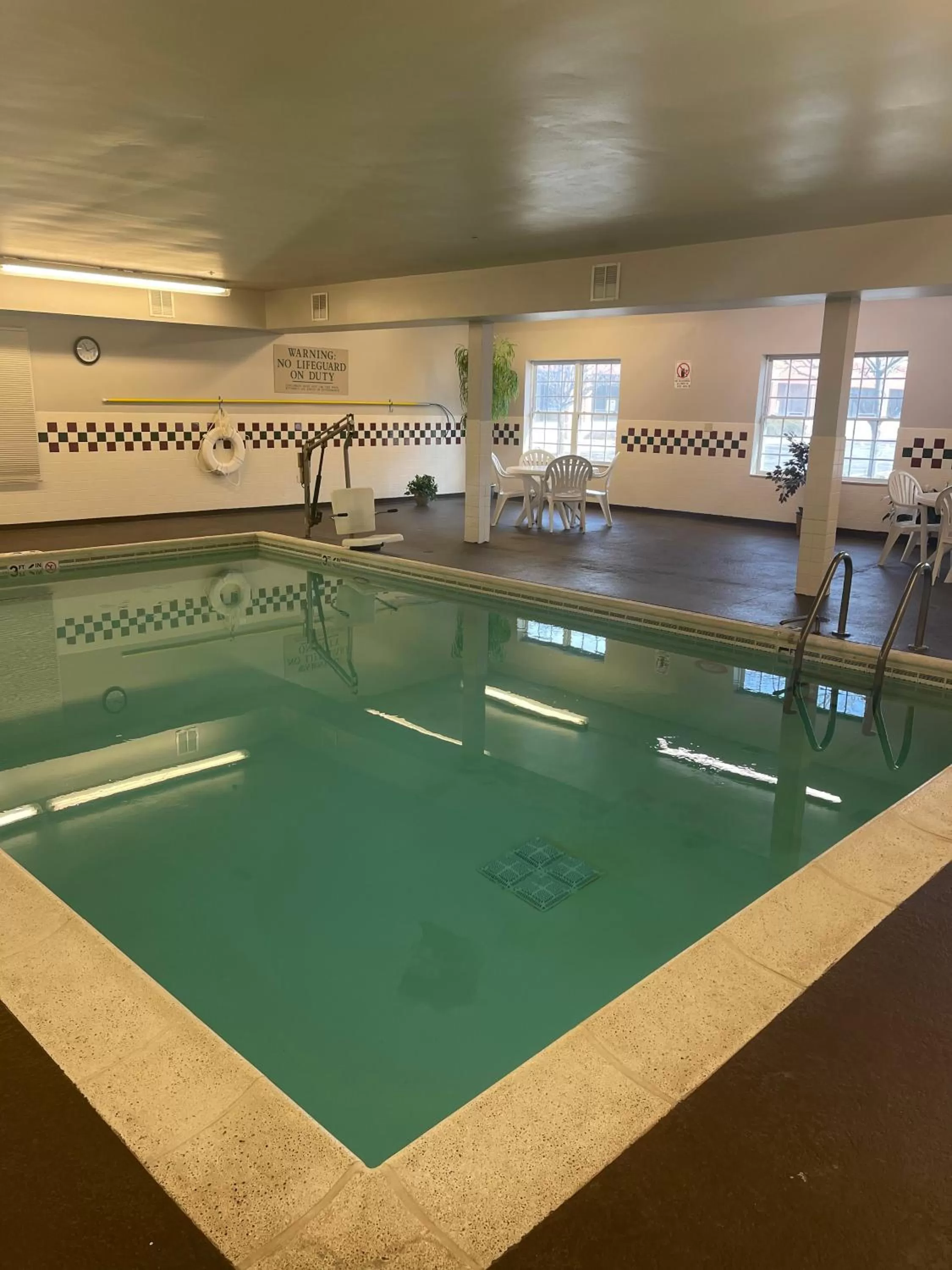 Country Inn & Suites by Radisson, Elgin, IL