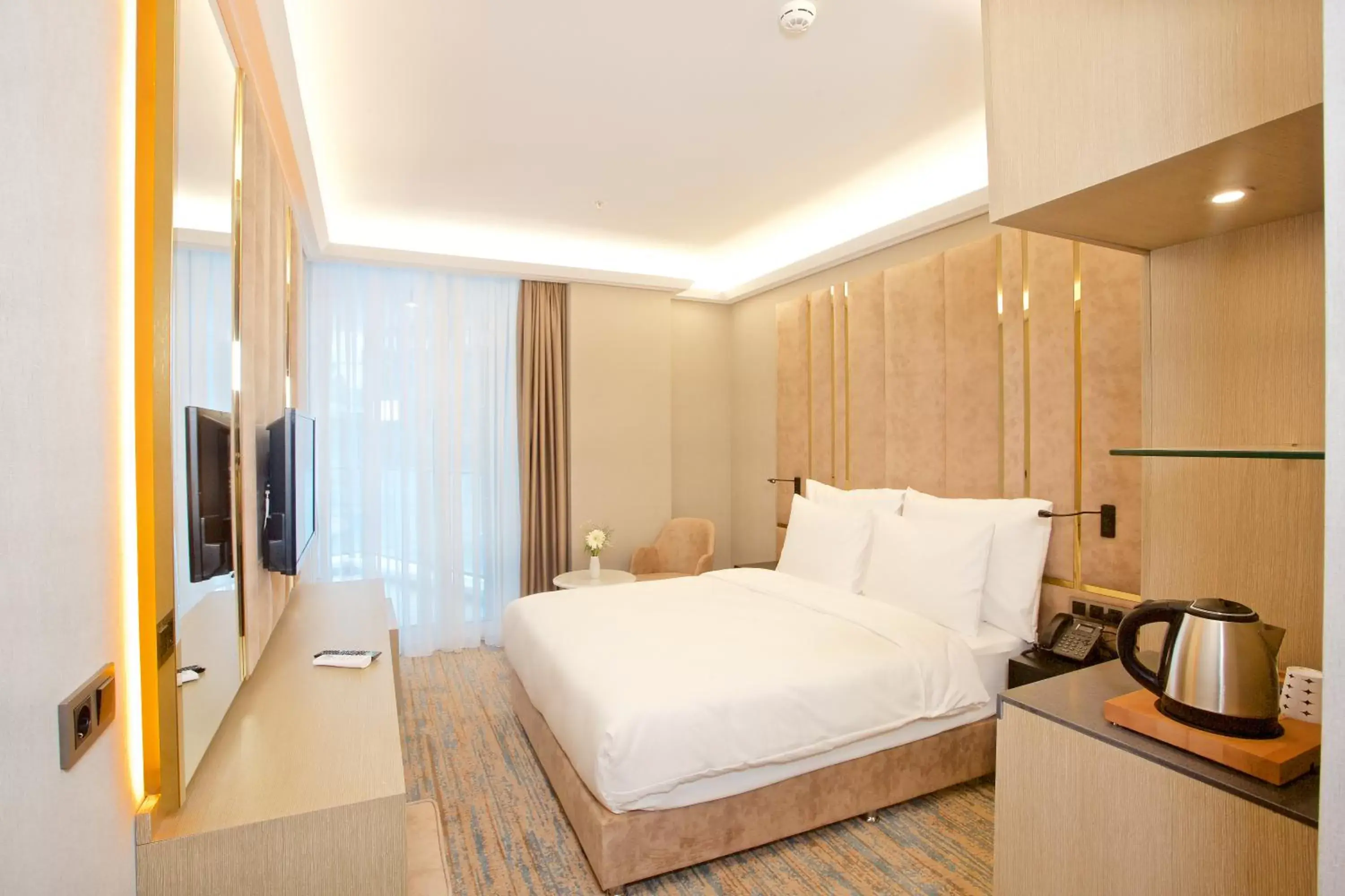 Bedroom in Ottoperla Hotel