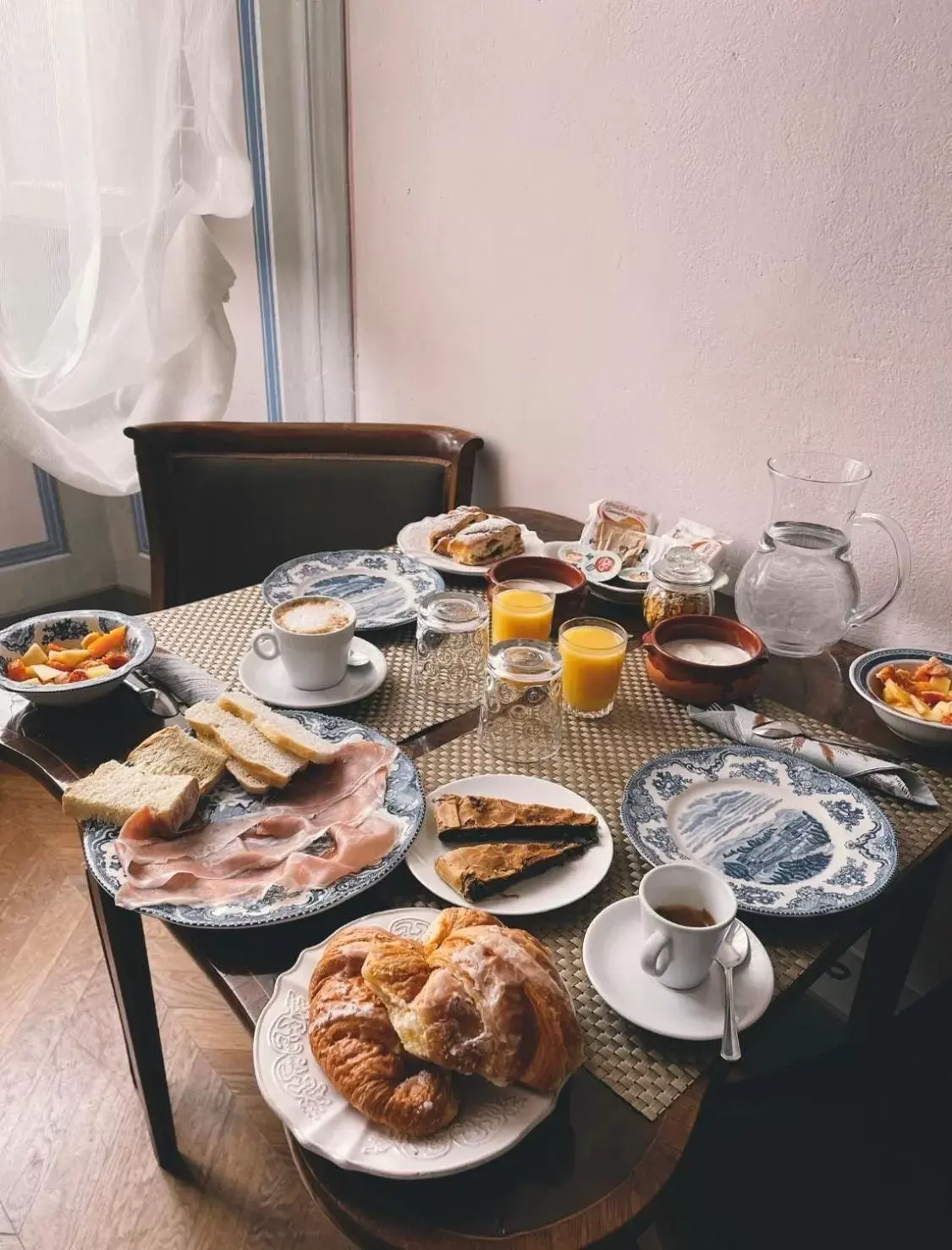 Breakfast in Palazzo Rocchi B&B