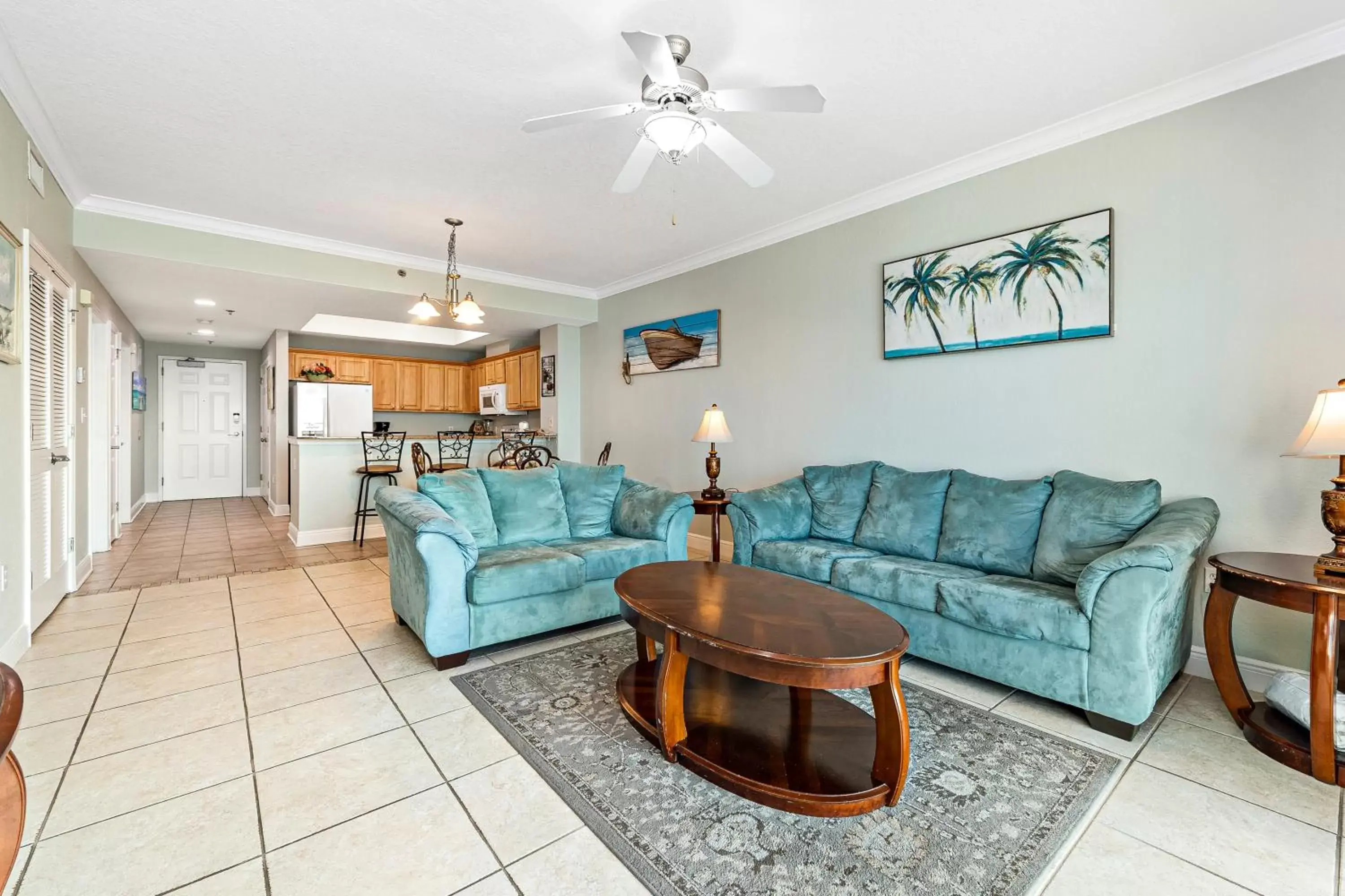 Living room, Seating Area in Crystal Shores West 202