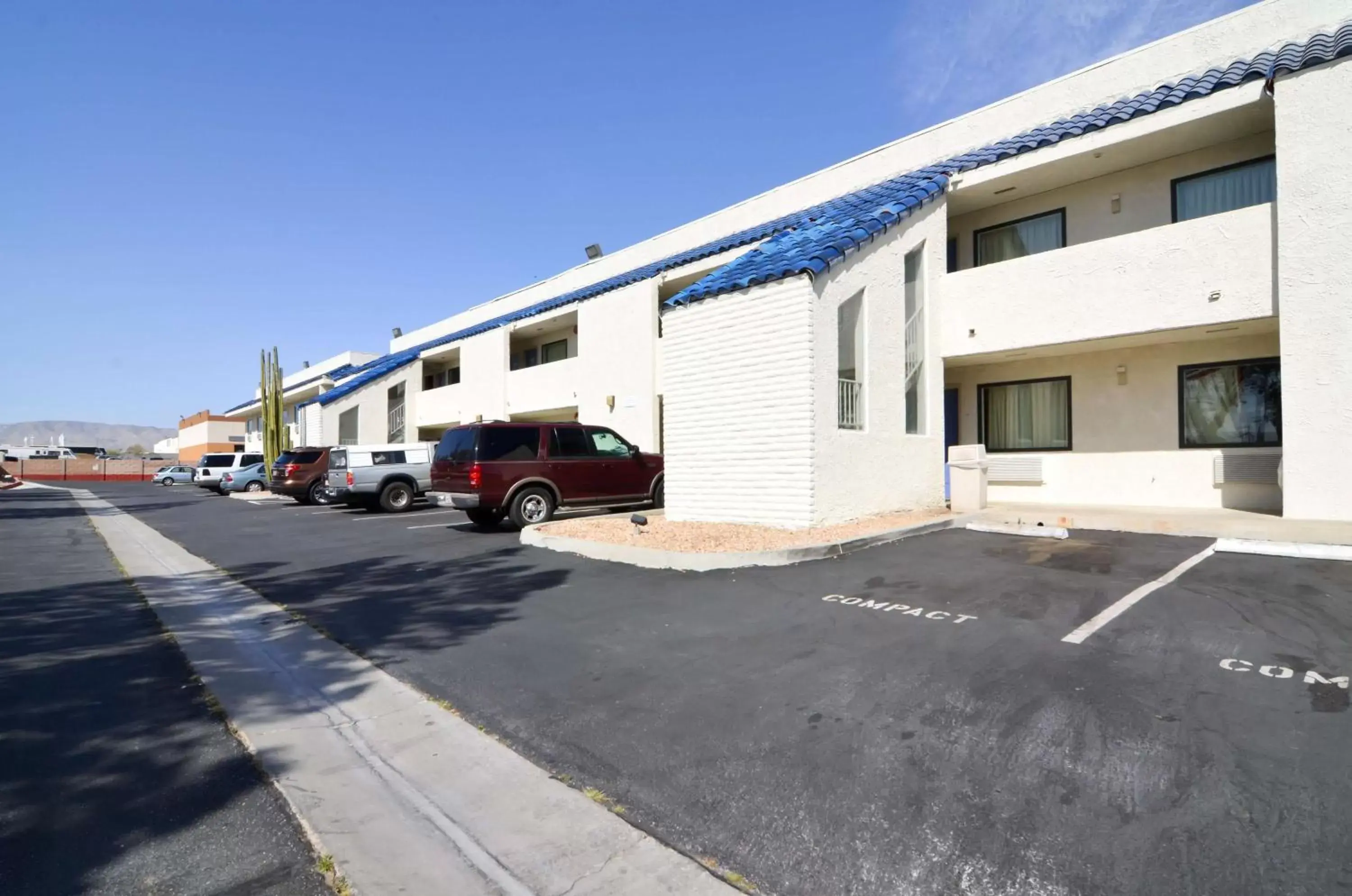 Property building, Facade/Entrance in Motel 6-North Palm Springs, CA - North