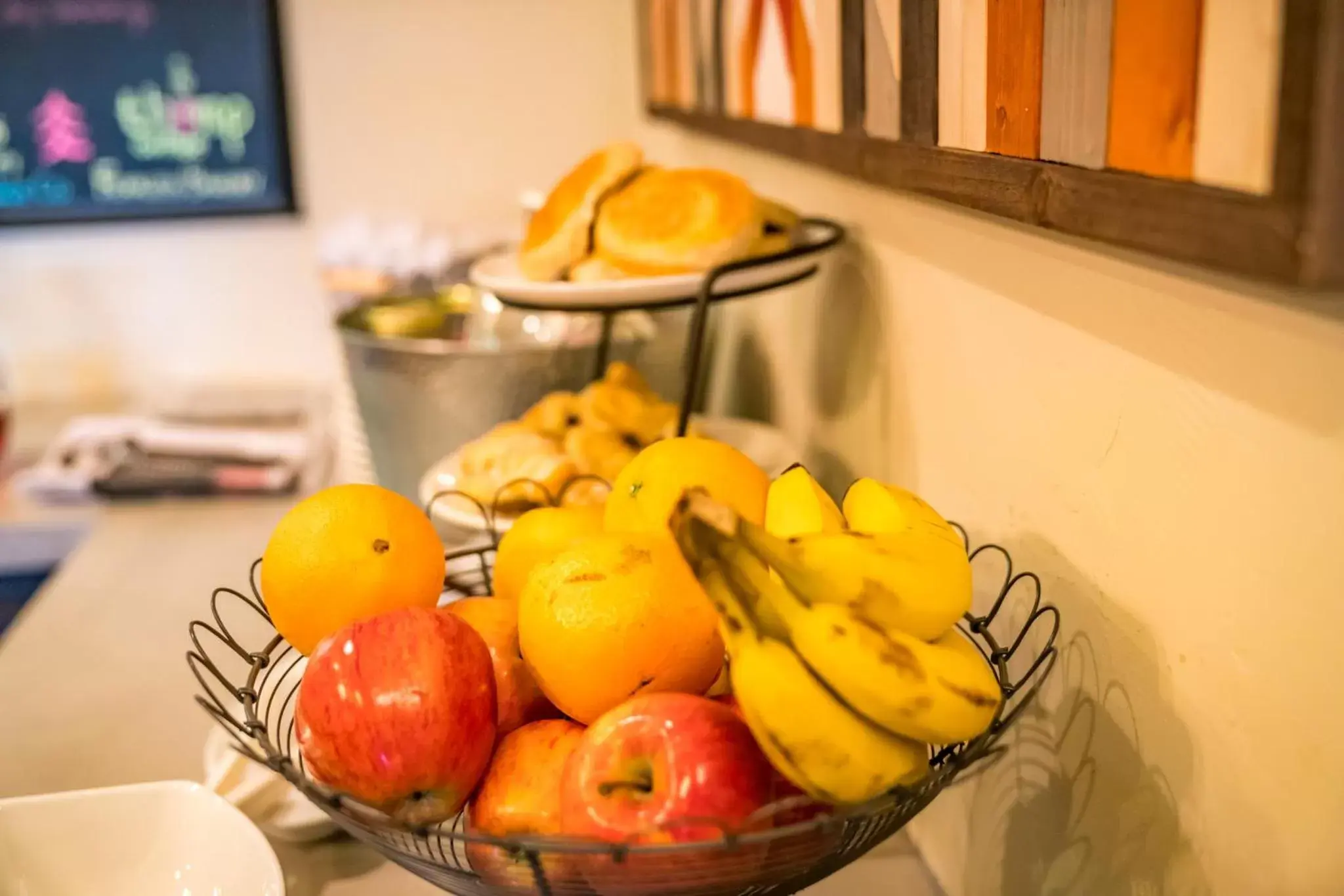 Continental breakfast, Food in Pine Ridge Inn