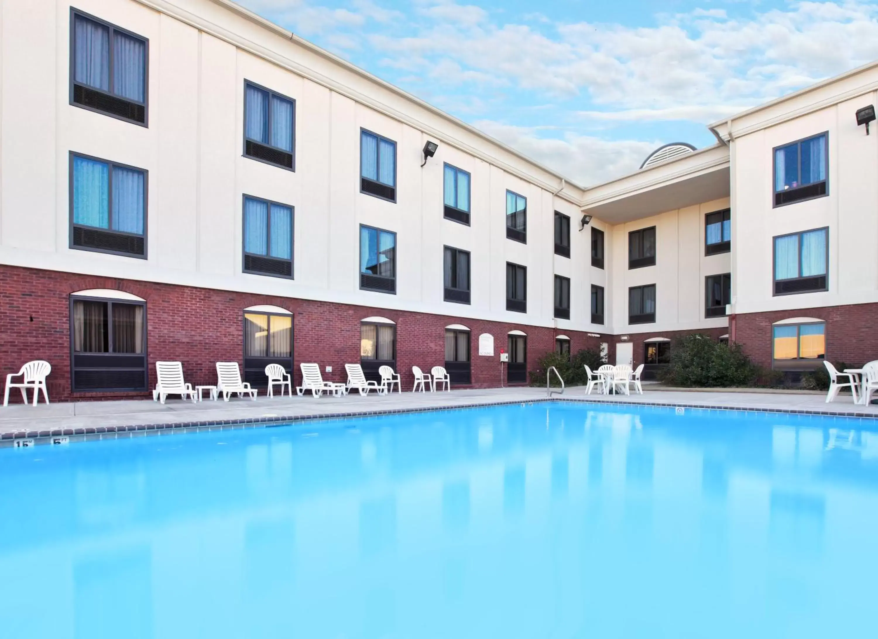 Swimming pool in Holiday Inn Express & Suites Pine Bluff/Pines Mall by IHG Swimming pool in Holiday Inn Express & Suites Pine Bluff/Pines Mall by IHG