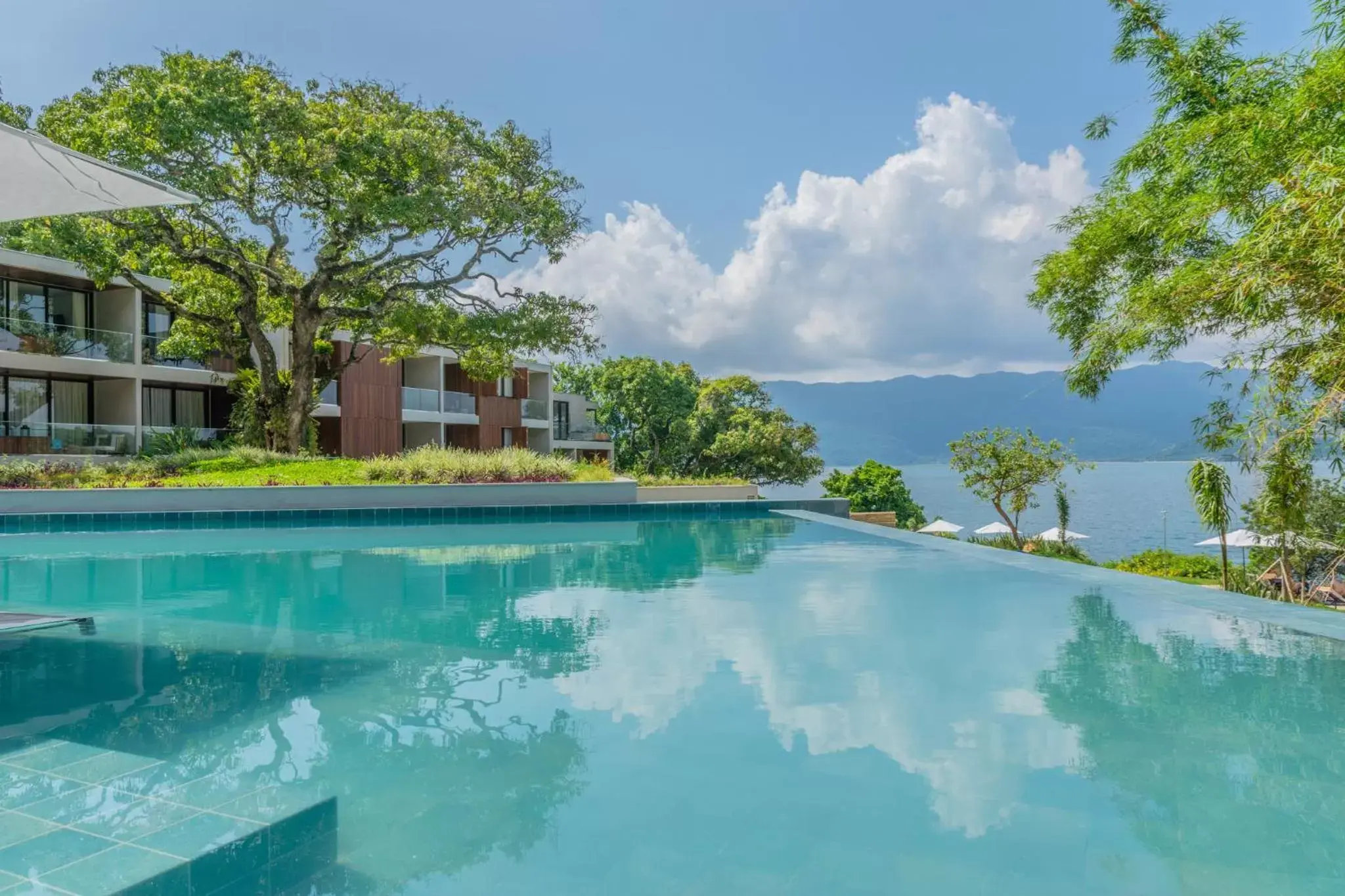 Swimming Pool in Wyndham Ilhabela Casa Di Sirena