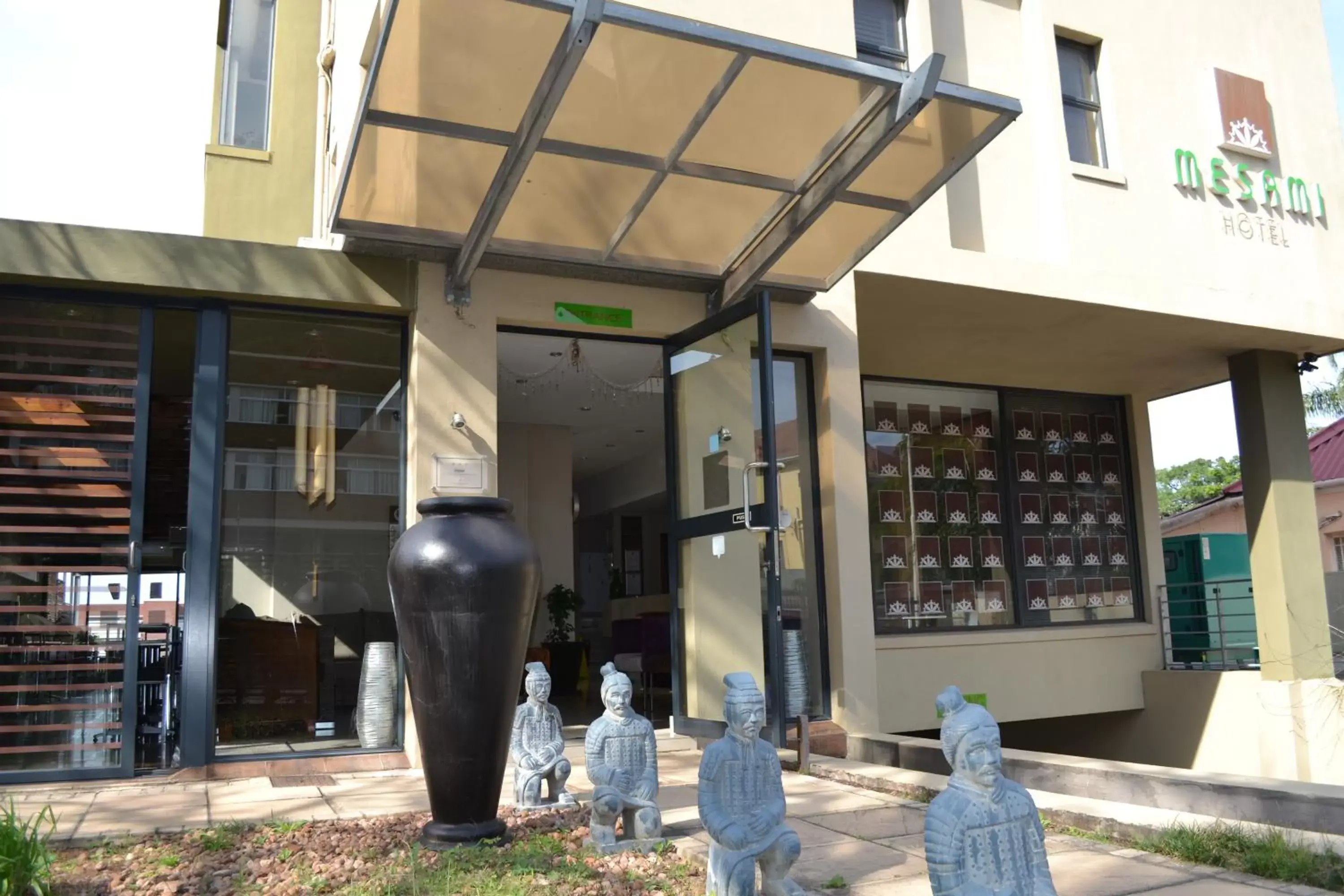 Facade/entrance in Mesami Hotel