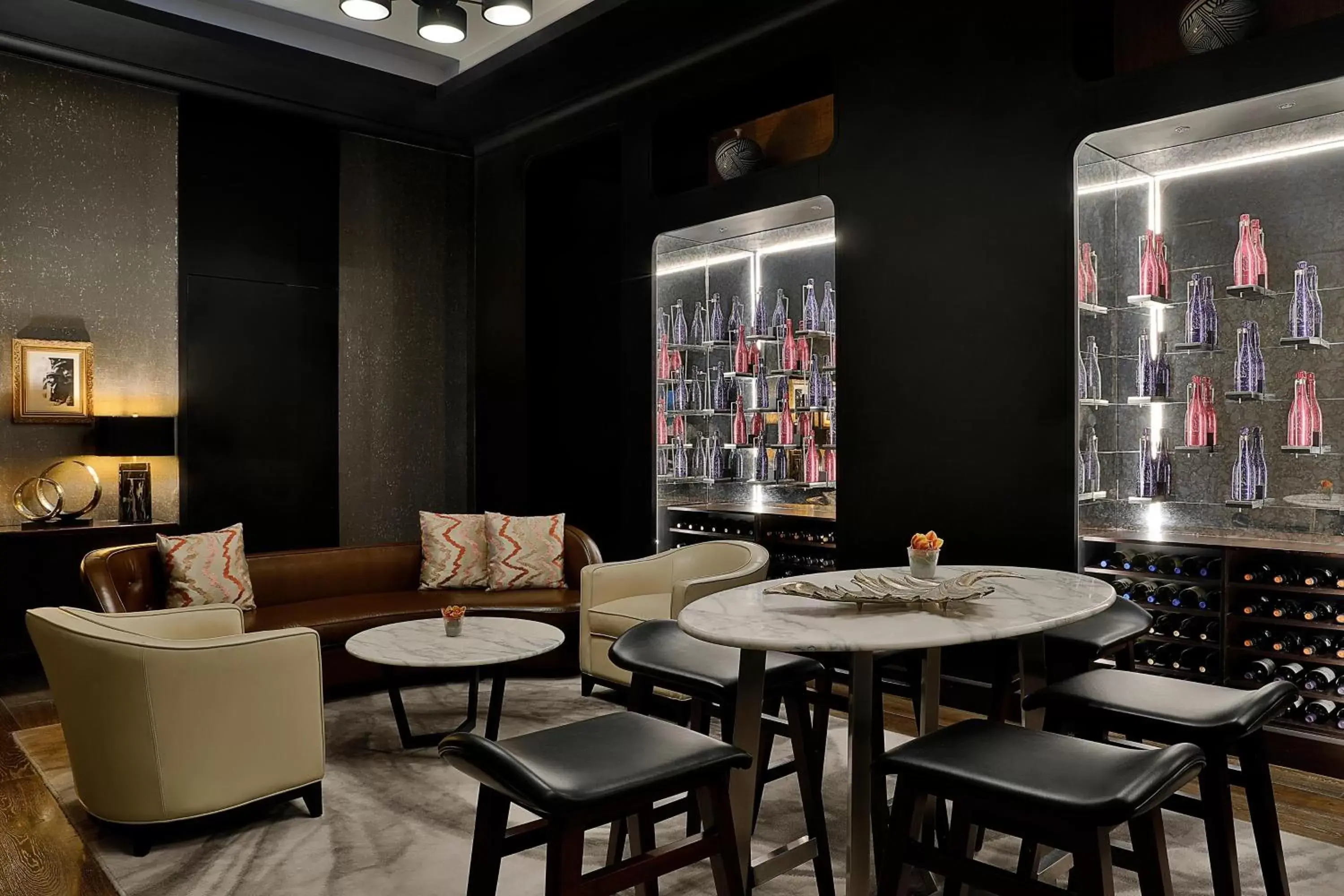 Restaurant/places to eat, Lounge/Bar in The St. Regis Amman