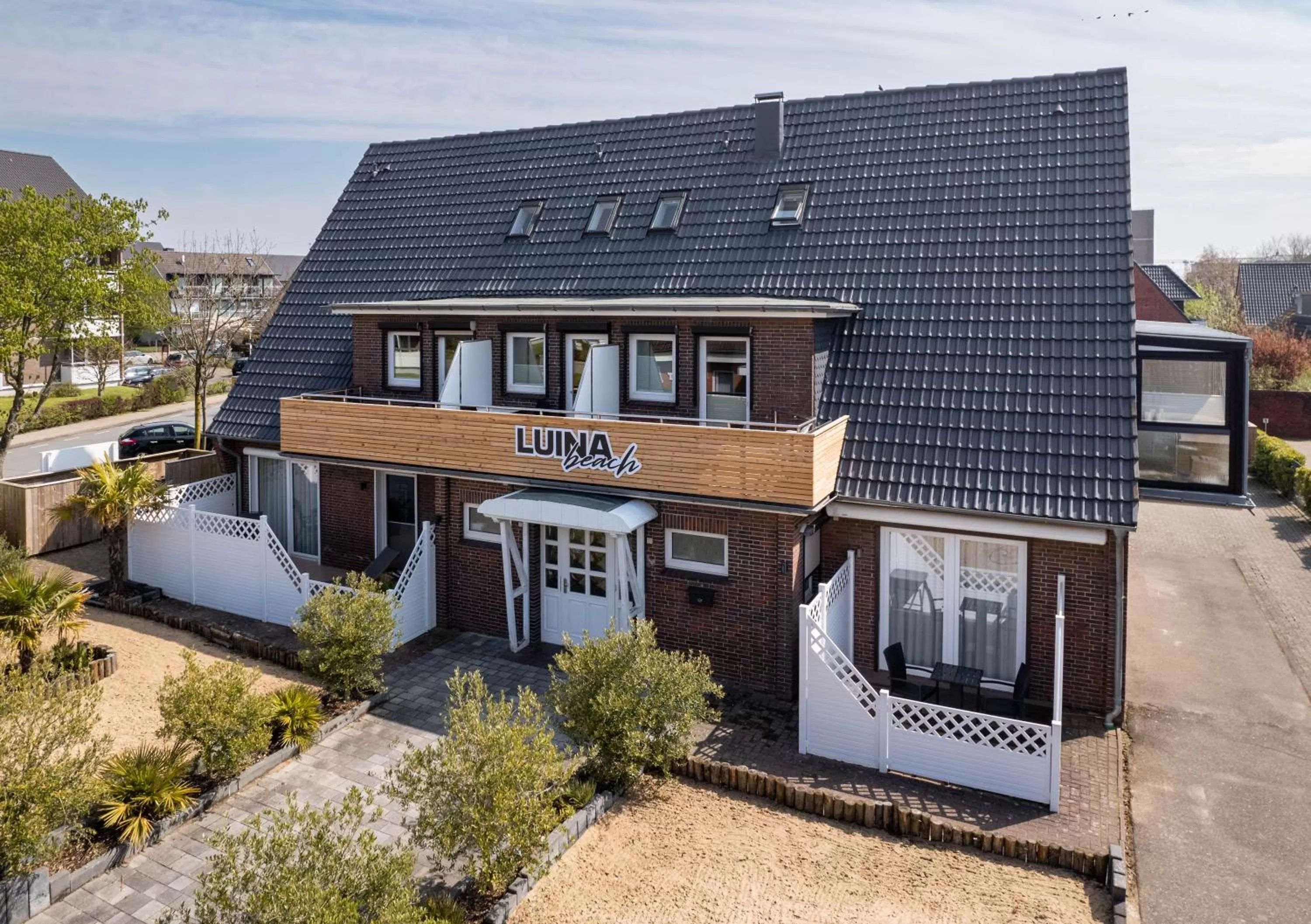 Property building in Hotel Luina Beach