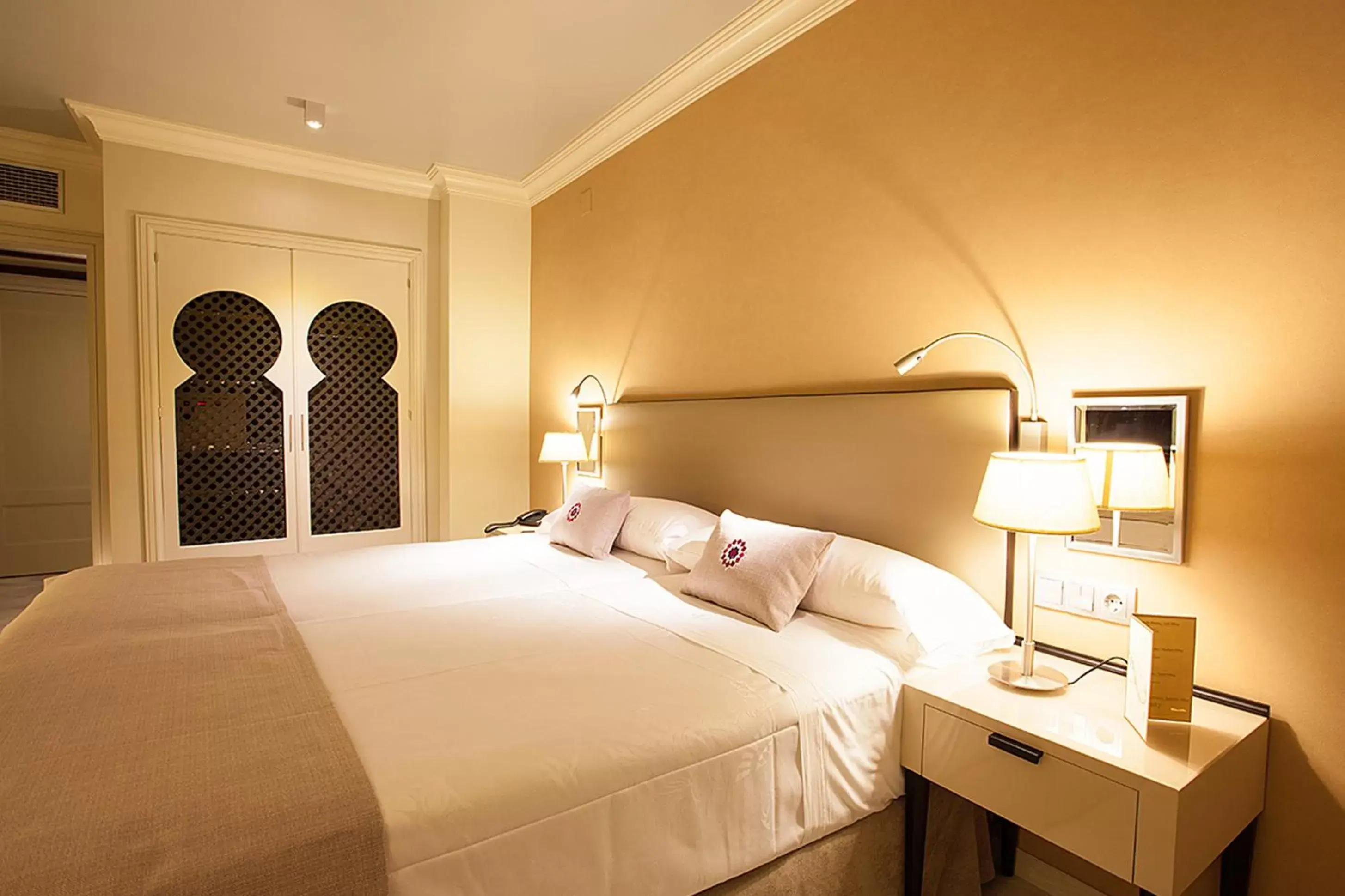 Bedroom, Bed in Vincci Albayzin