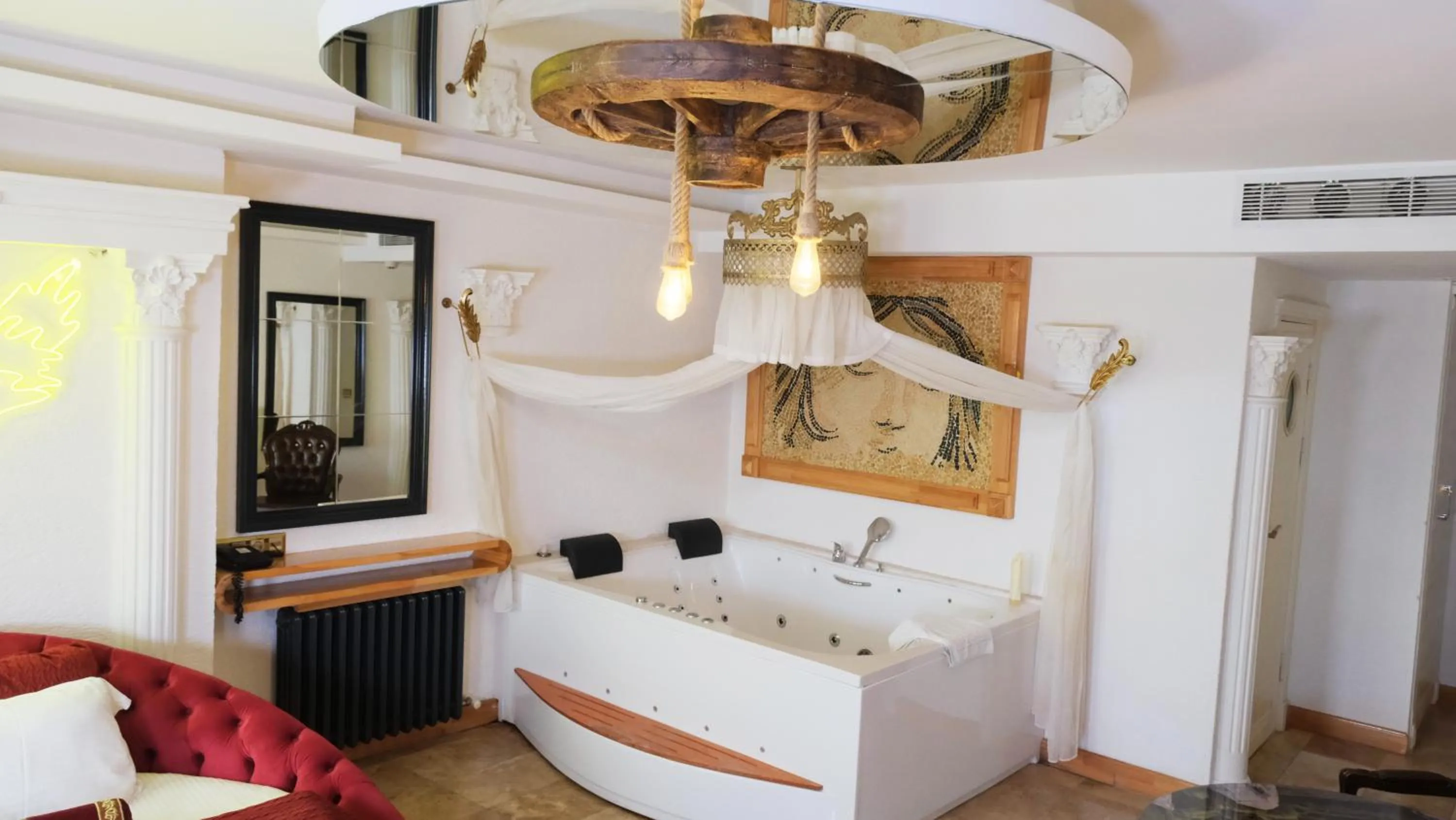 Hot Tub in Emirtimes Hotel&Spa - Tuzla