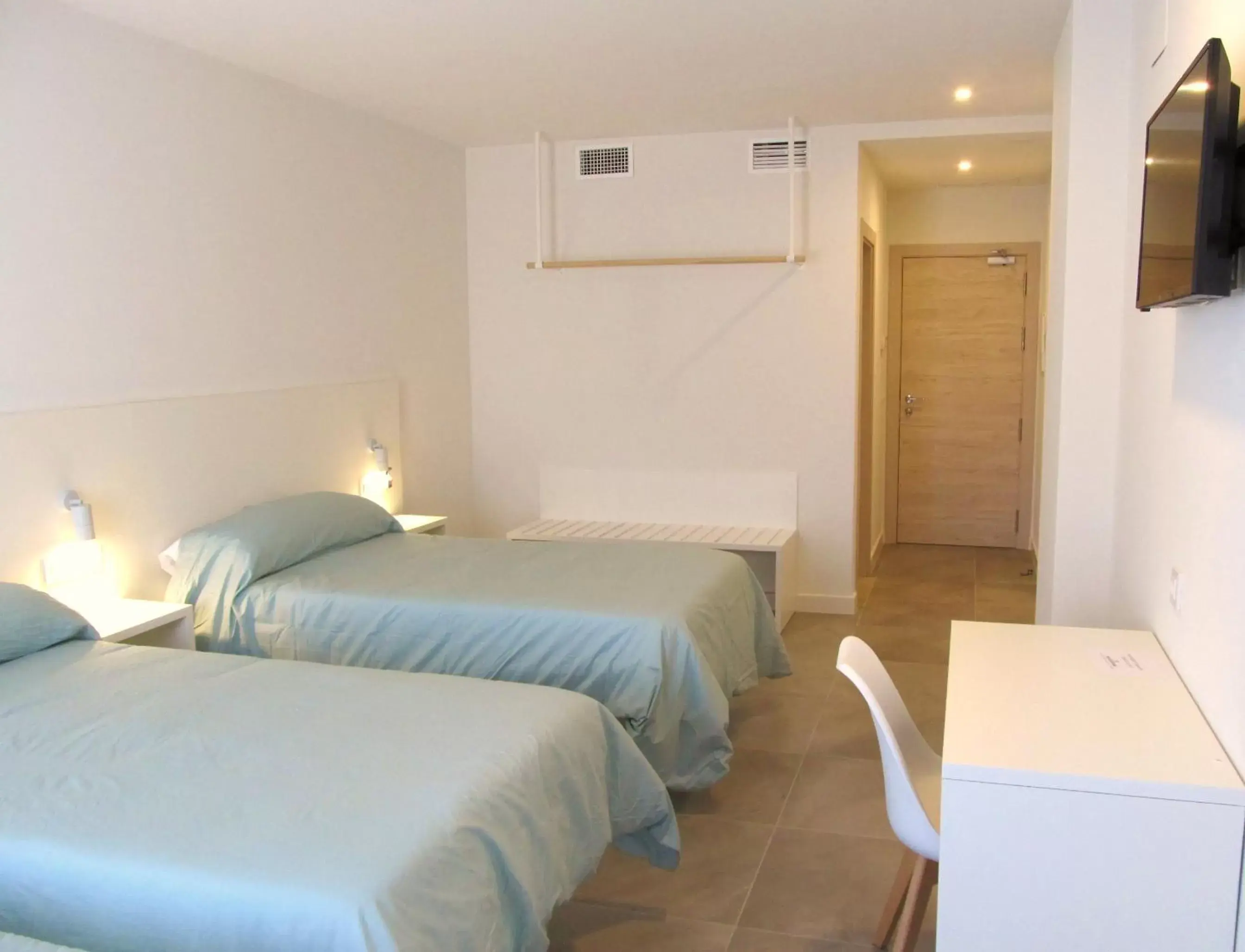 Photo of the whole room, Bed in Hotel Gran Sol De Extremadura