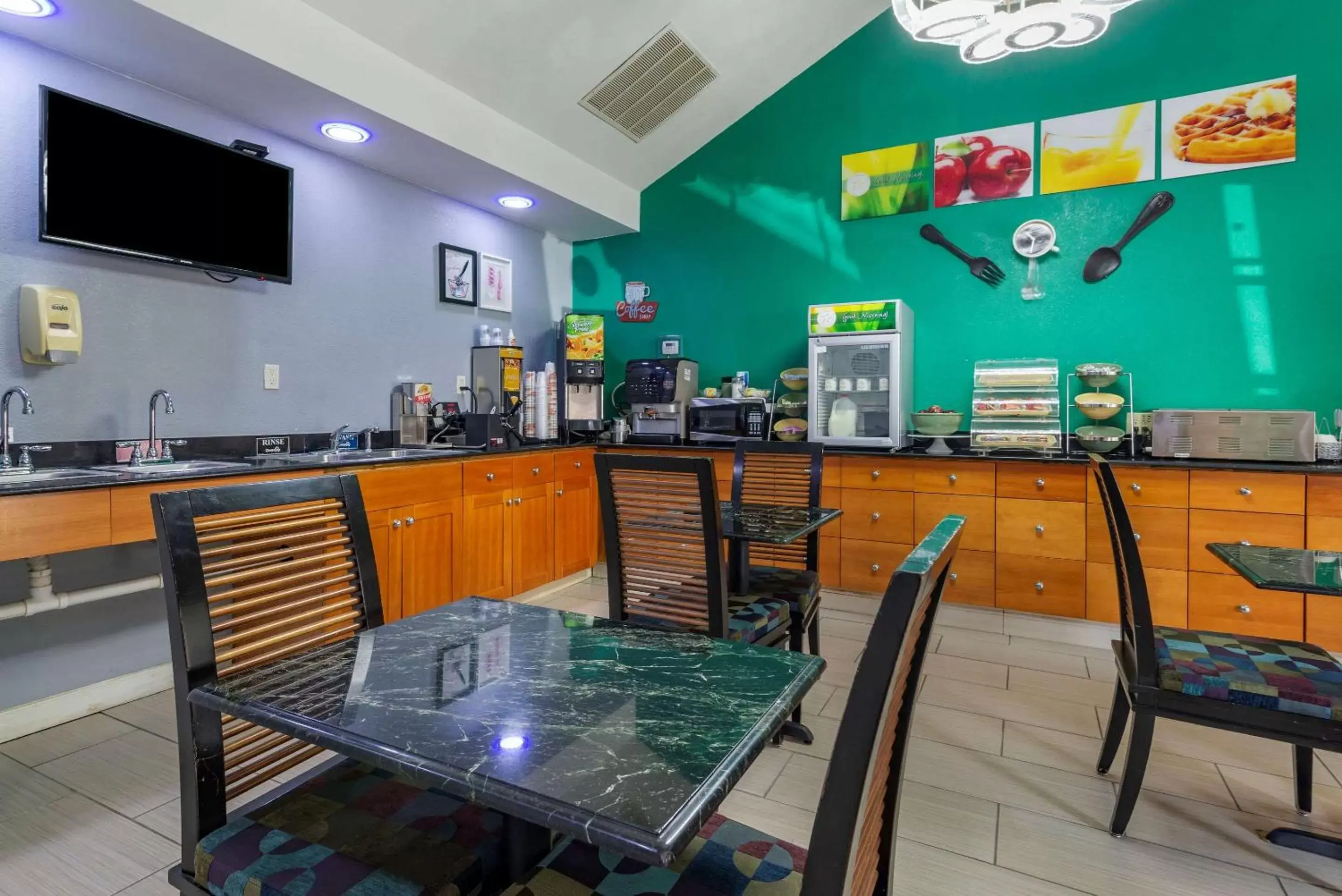 Breakfast in Quality Inn Covington Breakfast in Quality Inn Covington