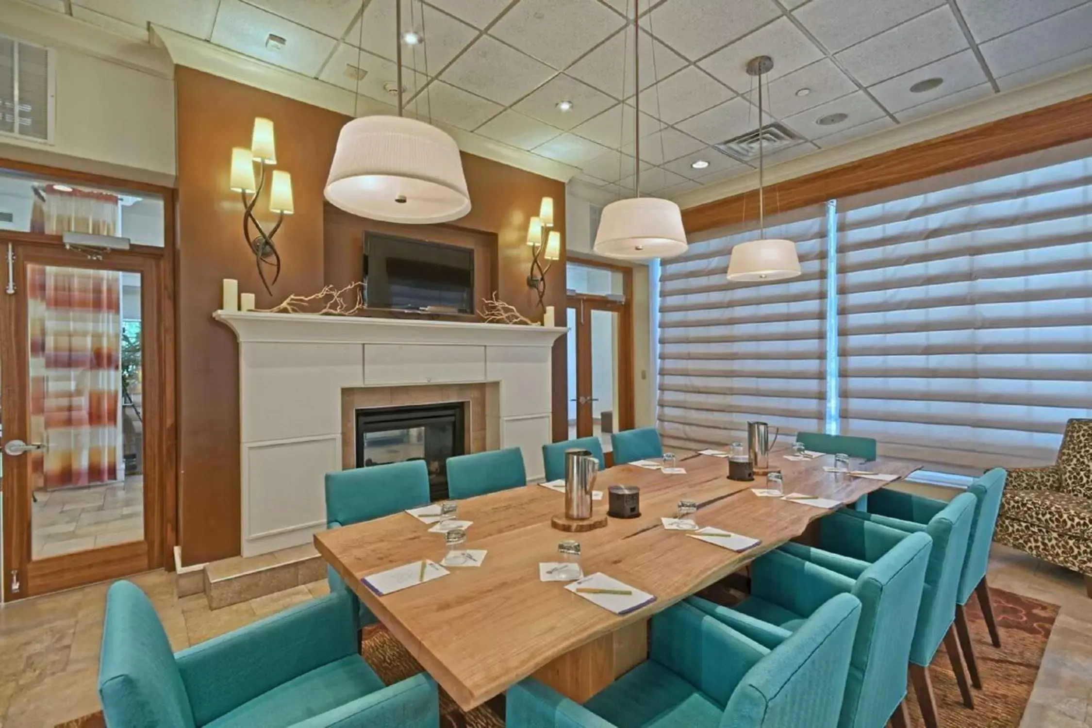 Meeting/conference room in Hilton Garden Inn by Hilton Mount Laurel