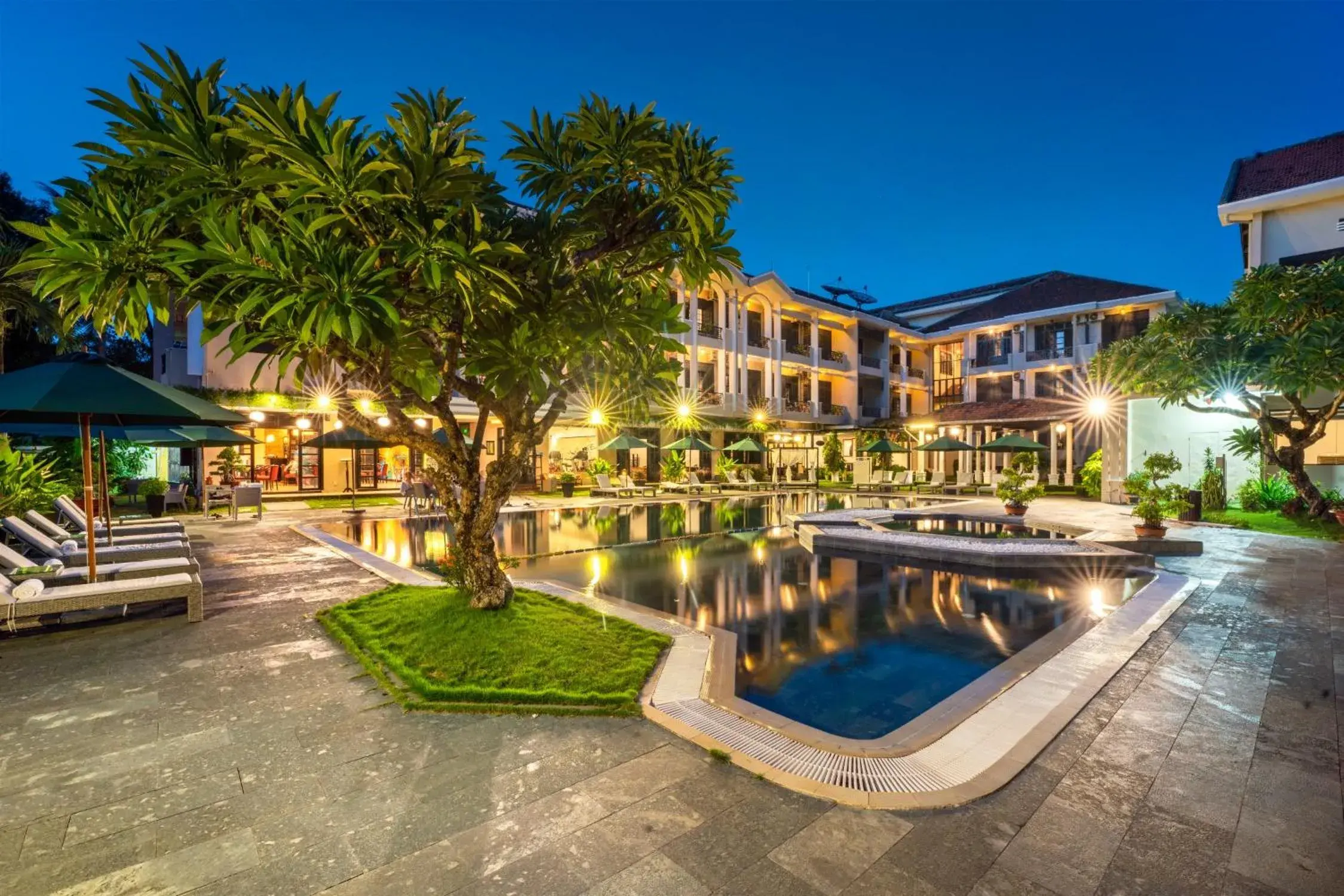 Swimming pool, Property Building in HOI AN HISTORIC HOTEL