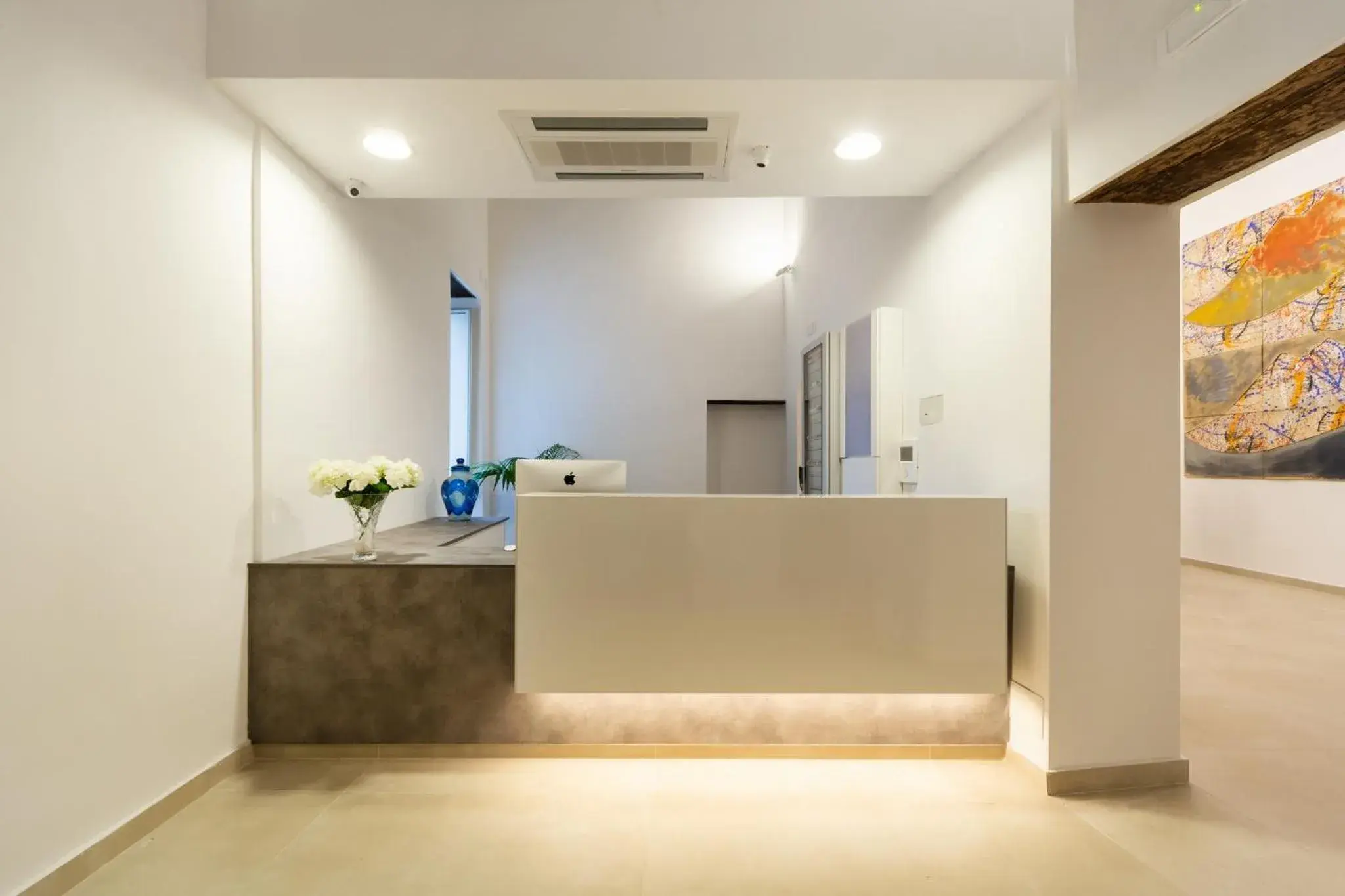 Lobby or reception, Bathroom in Il Tesoro Smart Suite & SPA