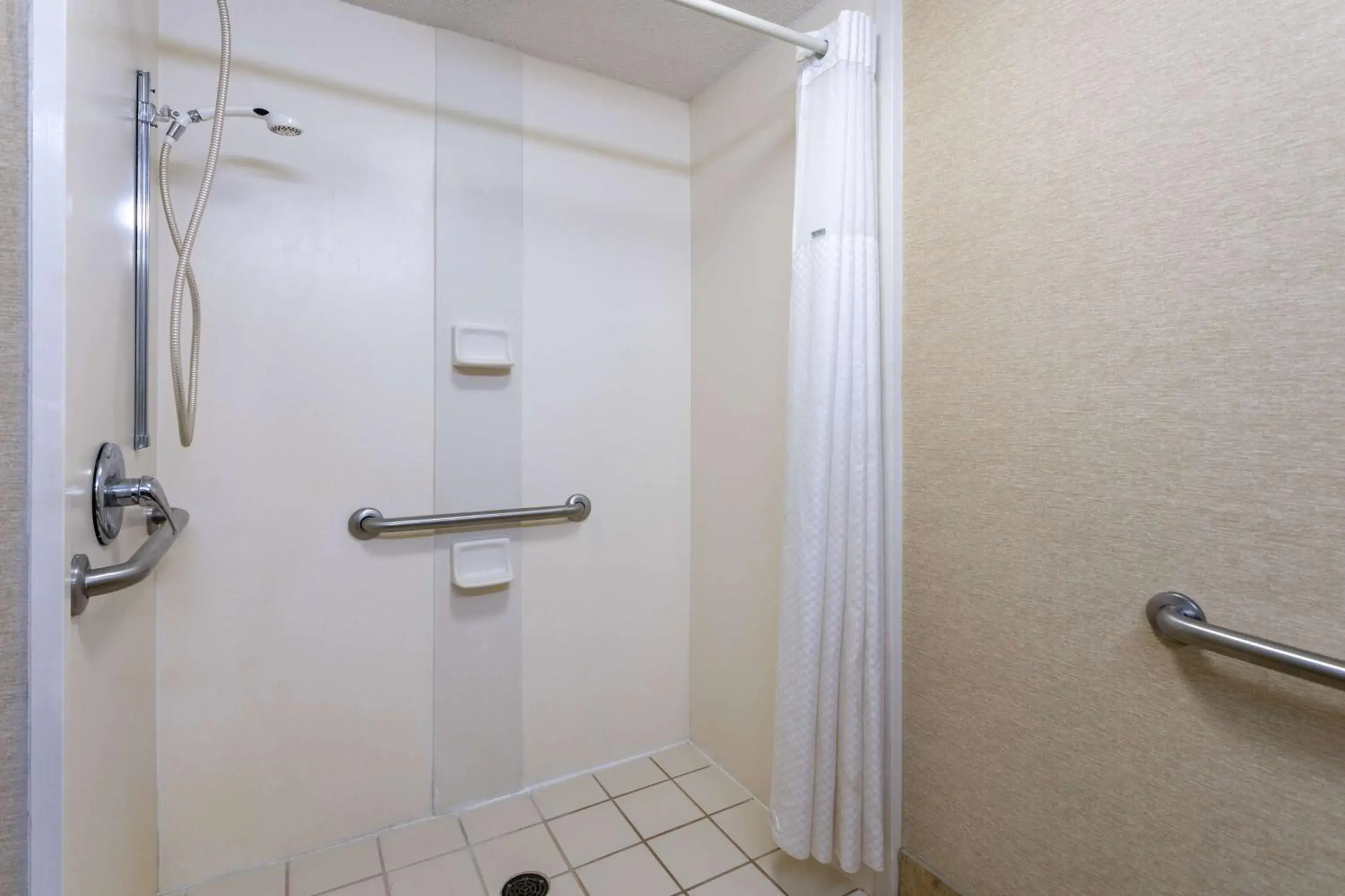 Shower, Bathroom in Baymont by Wyndham Saraland