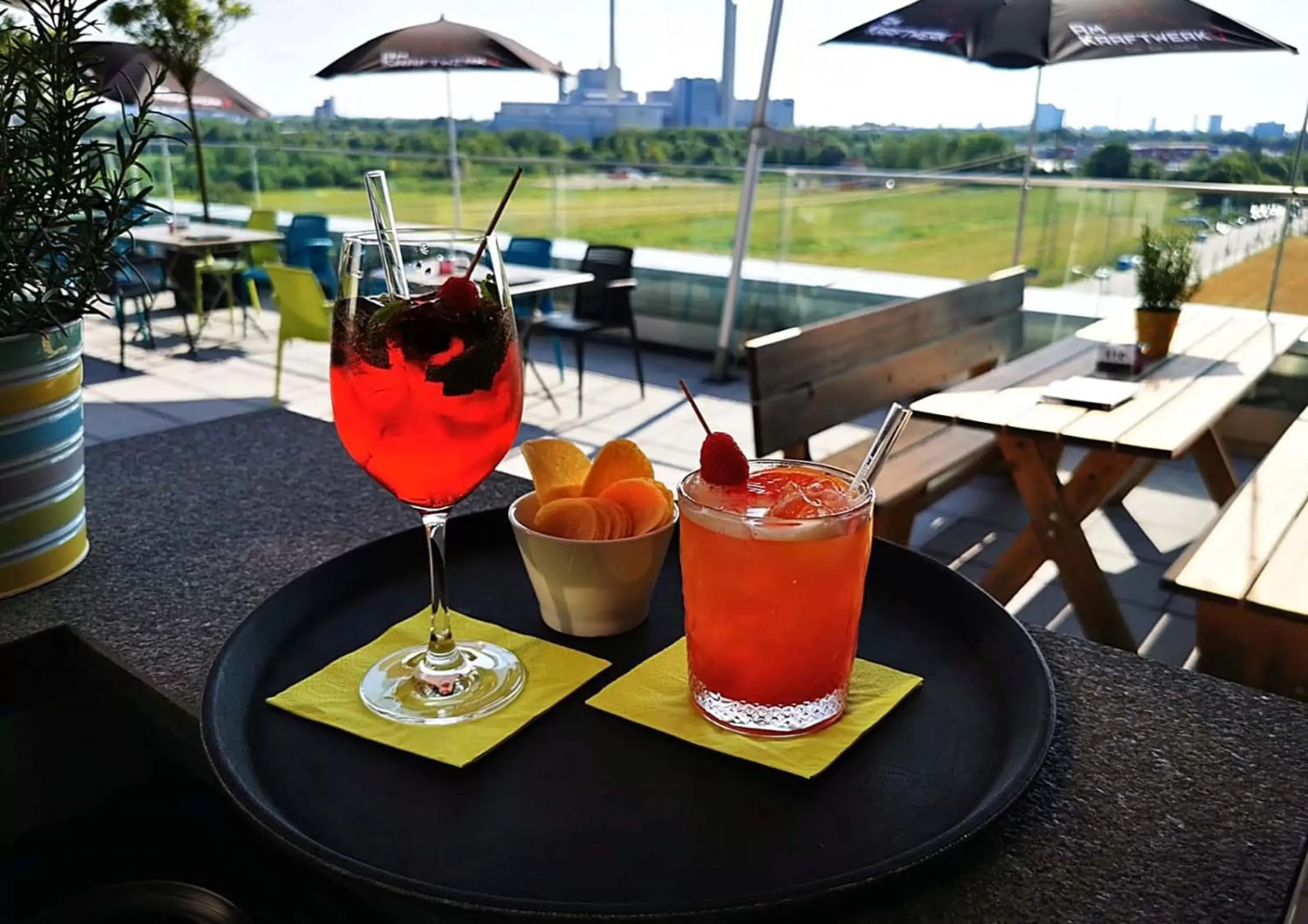 Balcony/Terrace, Drinks in BEST WESTERN Hotel The K Unterföhring