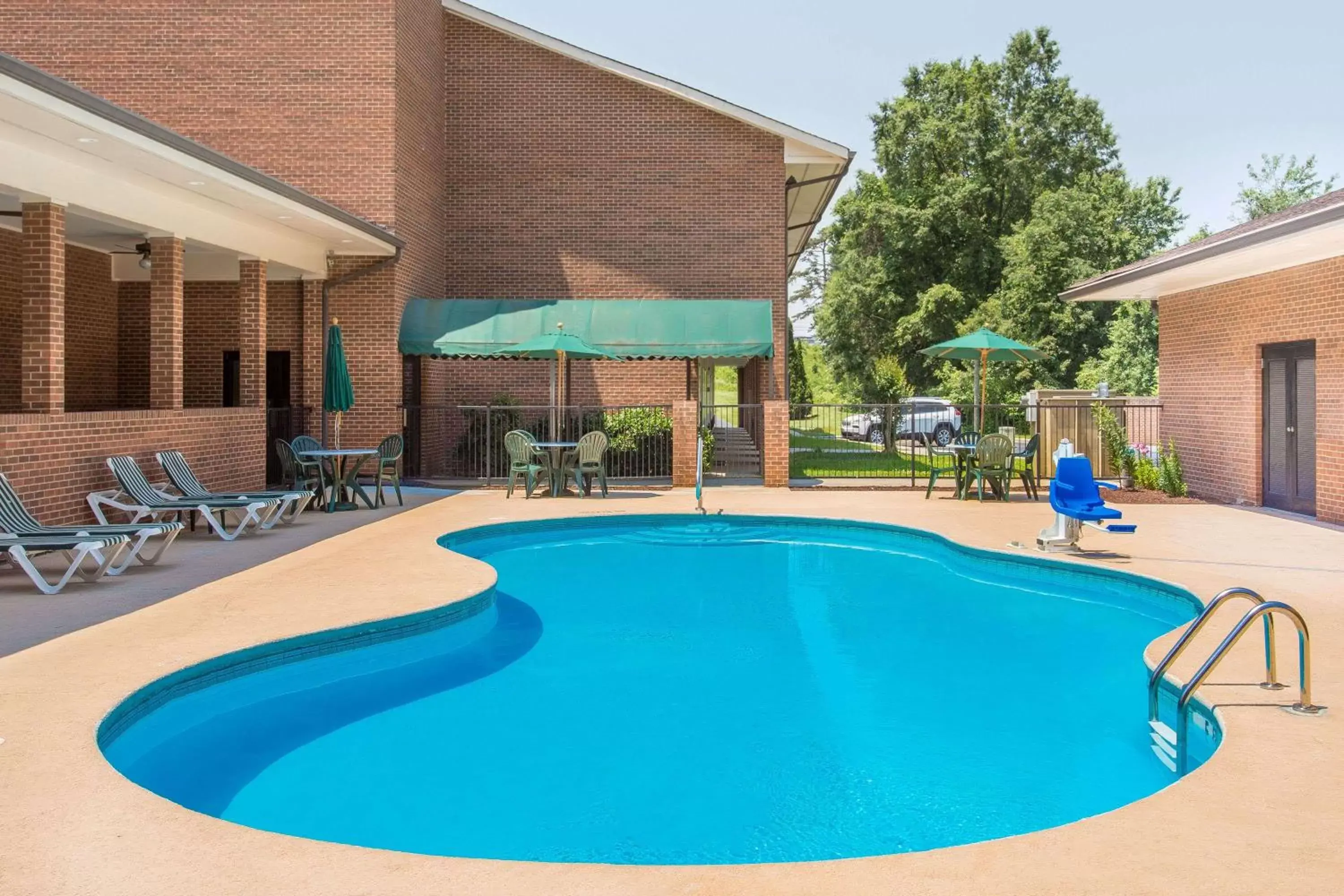 On site, Swimming Pool in Days Inn by Wyndham Lexington