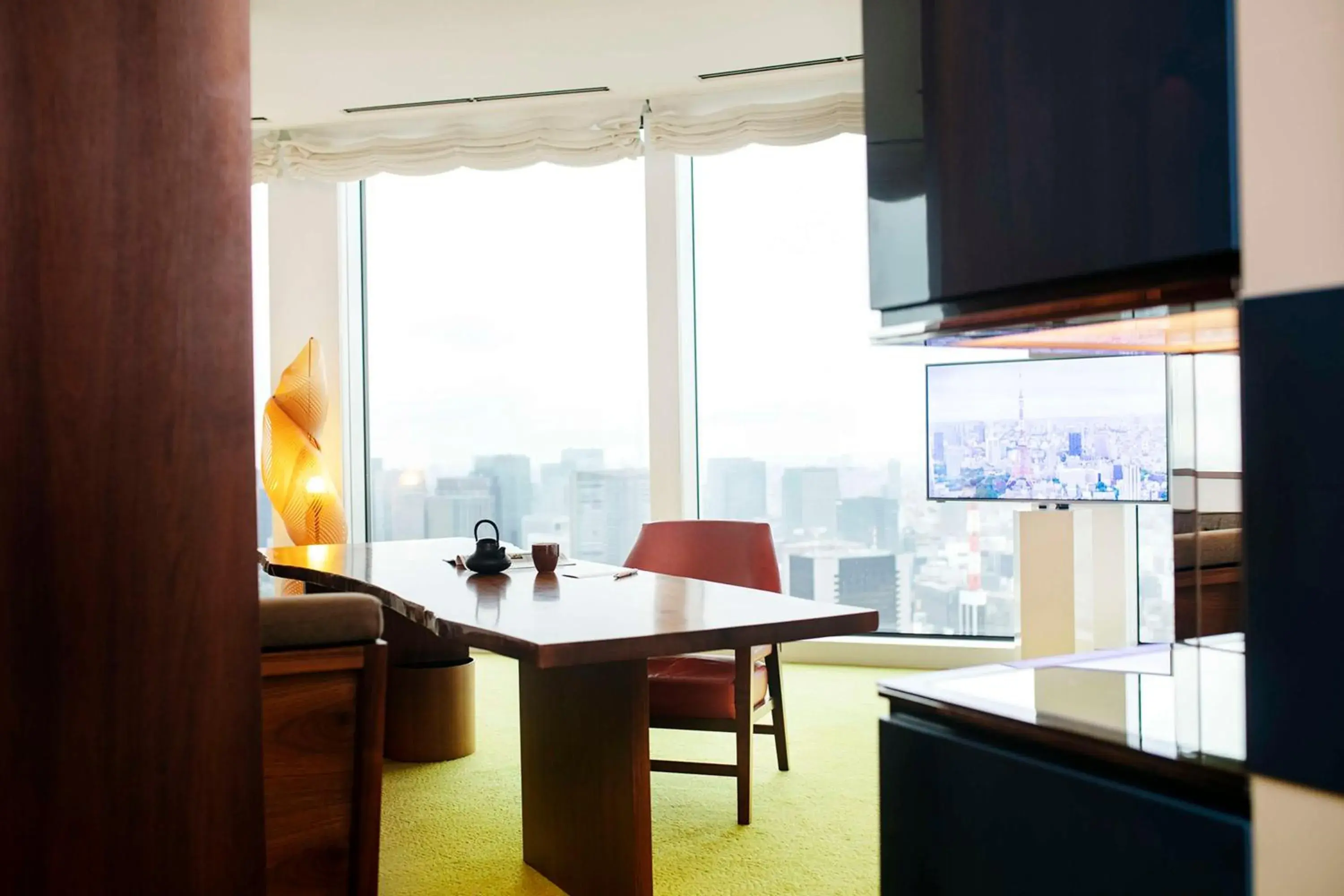 Bedroom, TV/Entertainment Center in Andaz Tokyo - A Concept by Hyatt