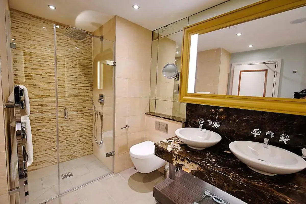 Bathroom in Grosvenor Pulford Hotel & Spa