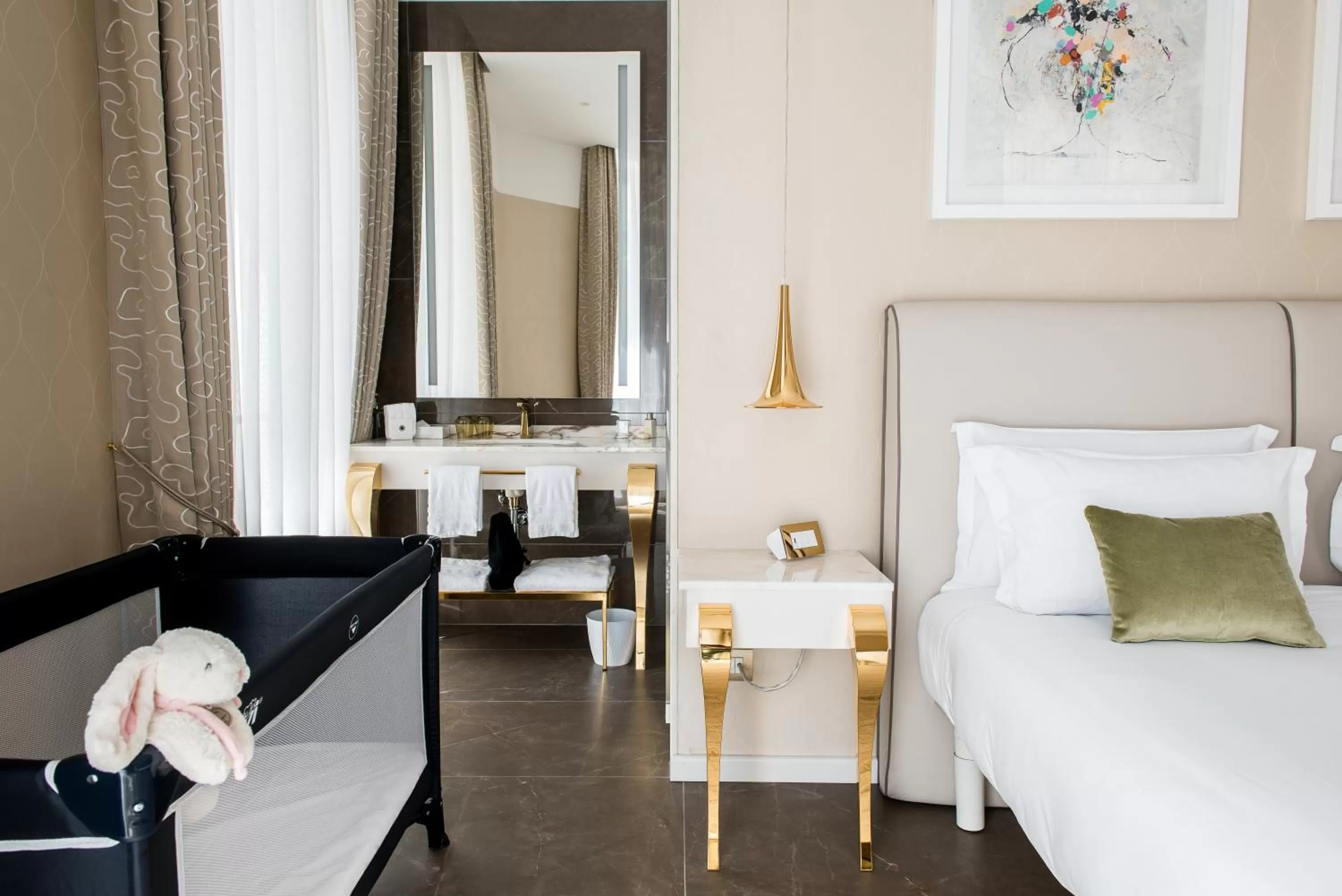 cot, Bed in Boscolo Lyon Hotel & Spa