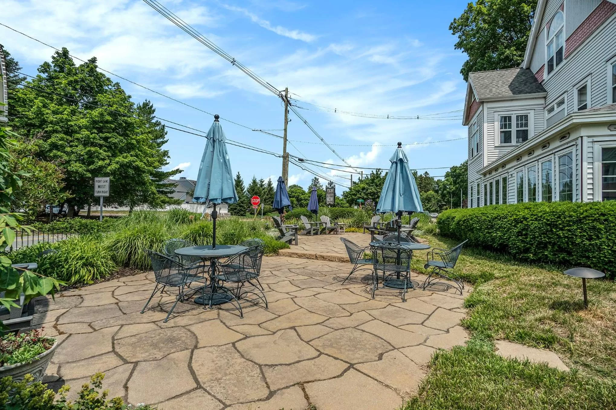 Patio in Yelton Manor Bed and Breakfast