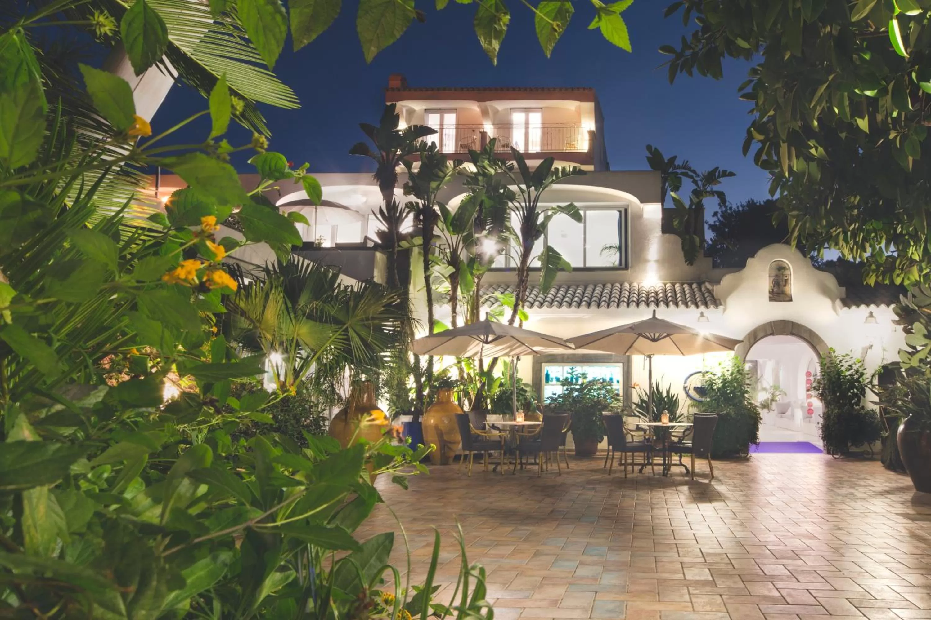 Patio in Central Park Terme