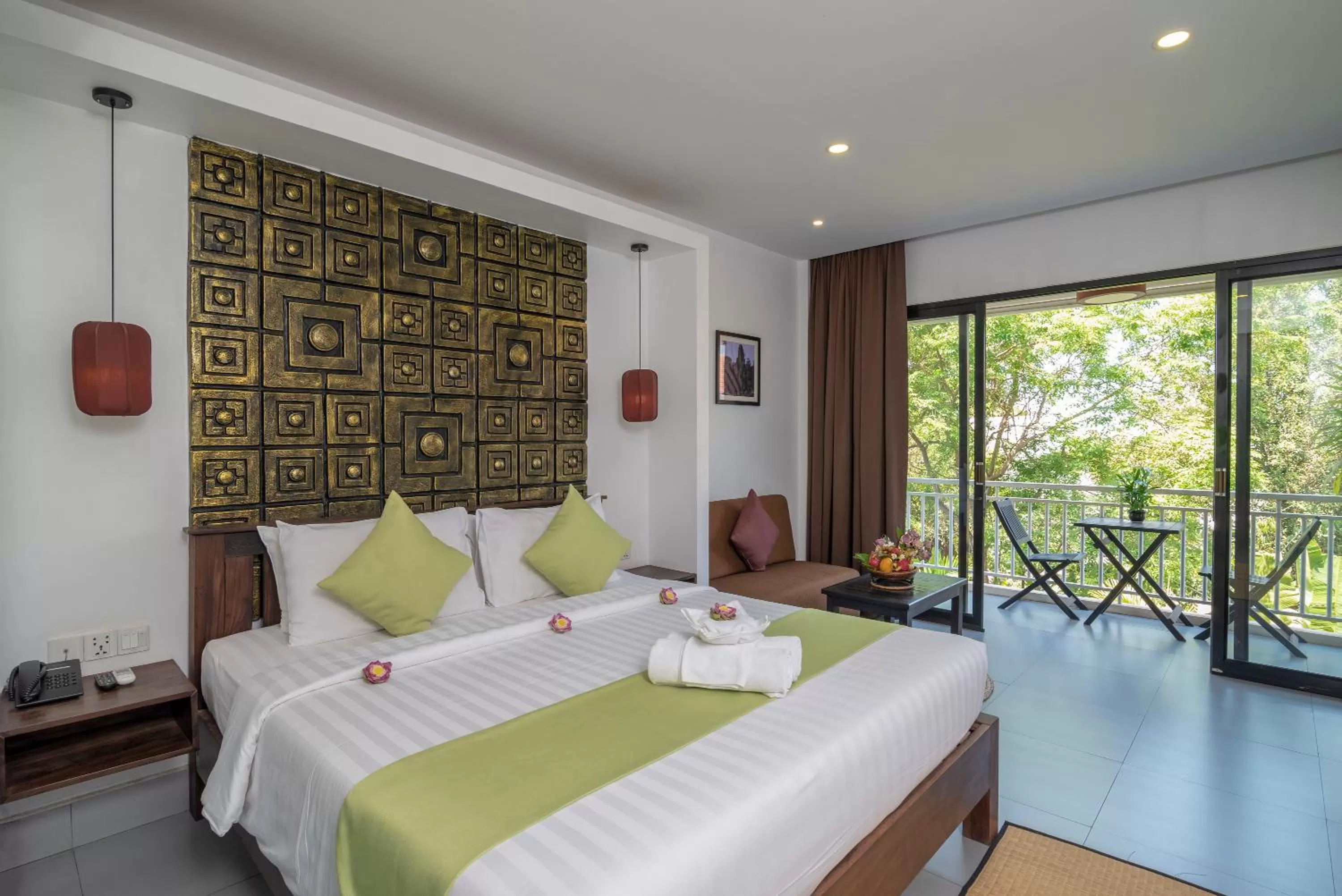 Bed in Ladear Privilege Rooms