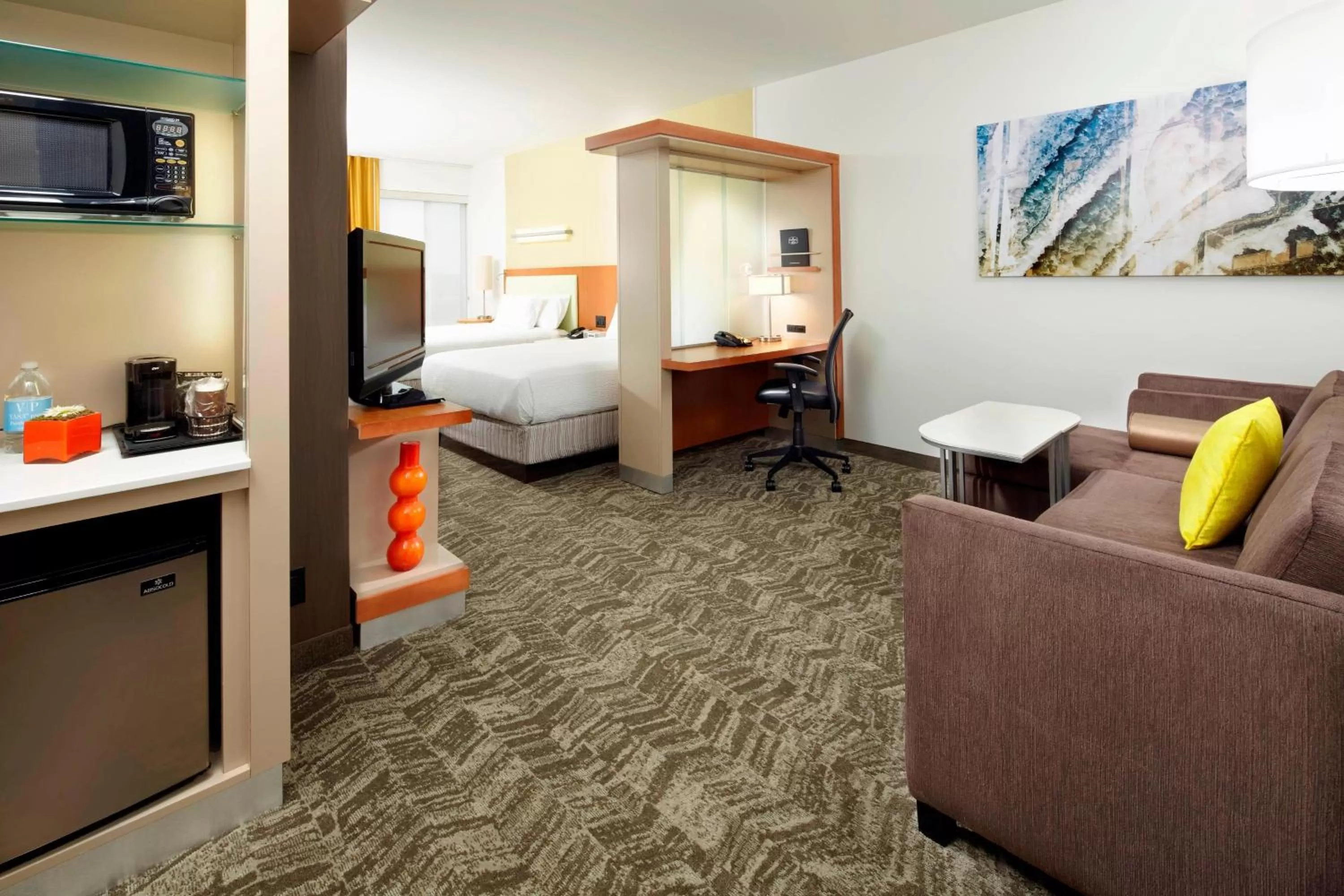 Photo of the whole room, Bed in SpringHill Suites by Marriott Chicago Waukegan/Gurnee