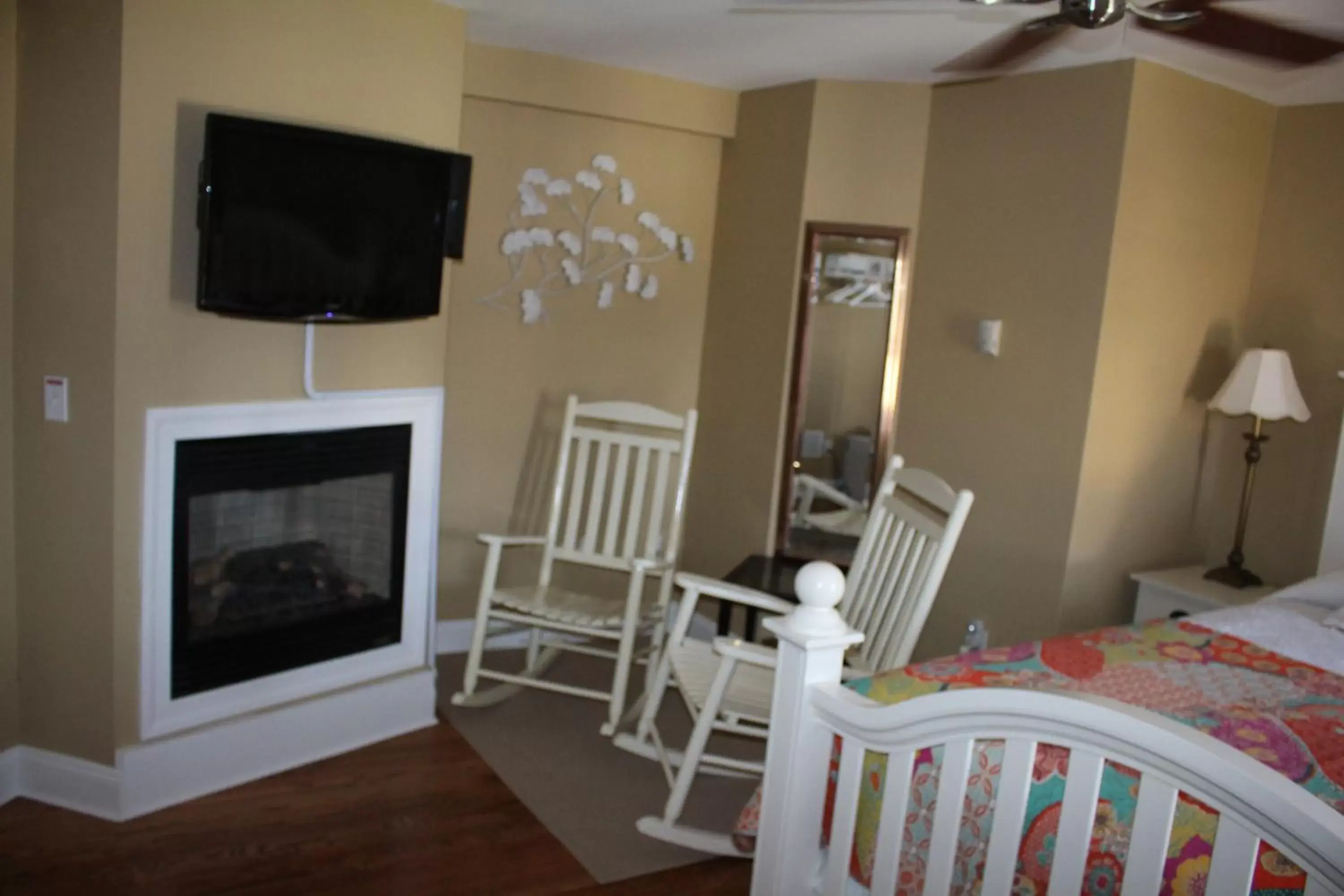 Bedroom, Seating Area in Tandem Bike Inn