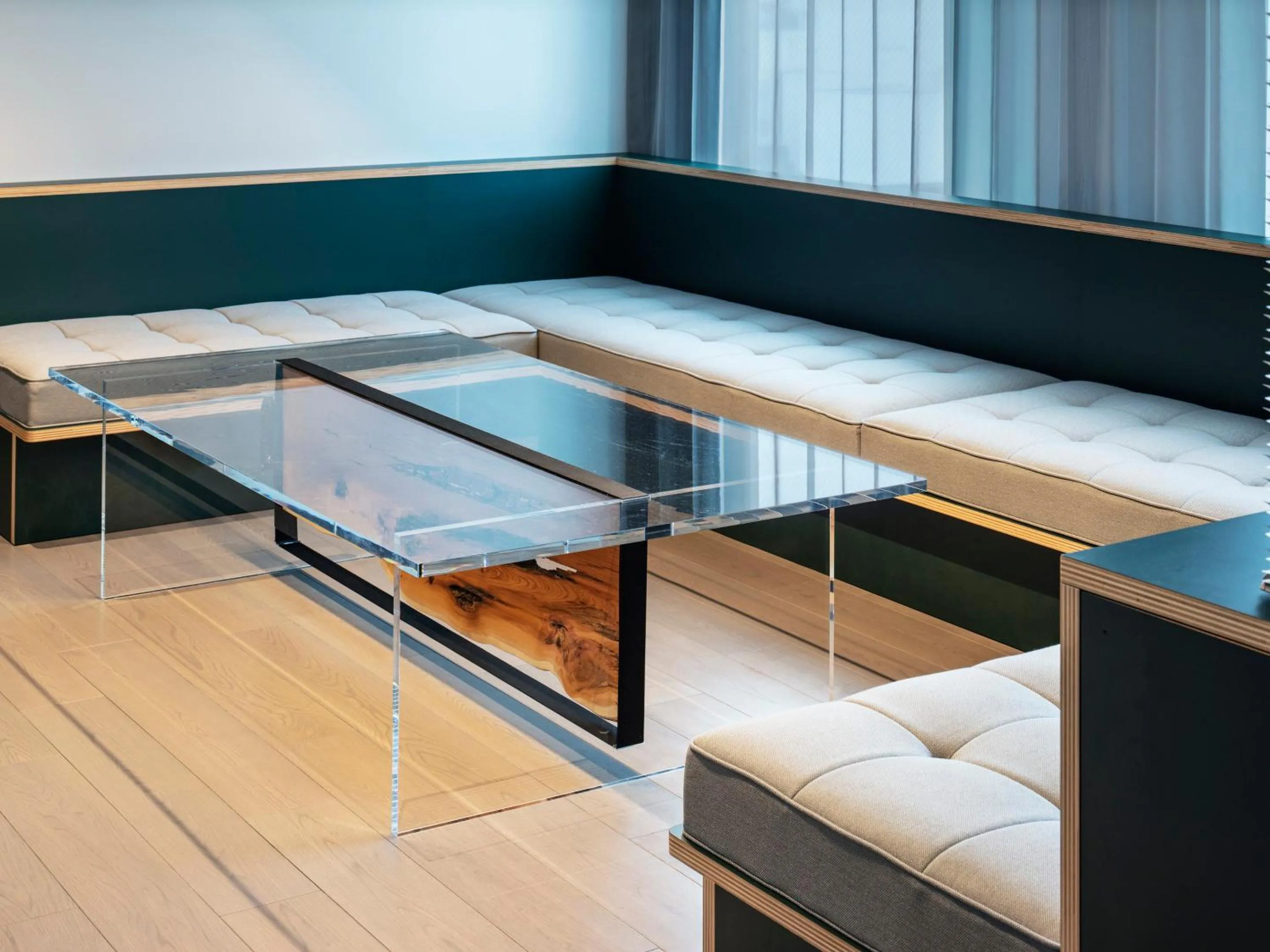 Photo of the whole room in all day place shibuya