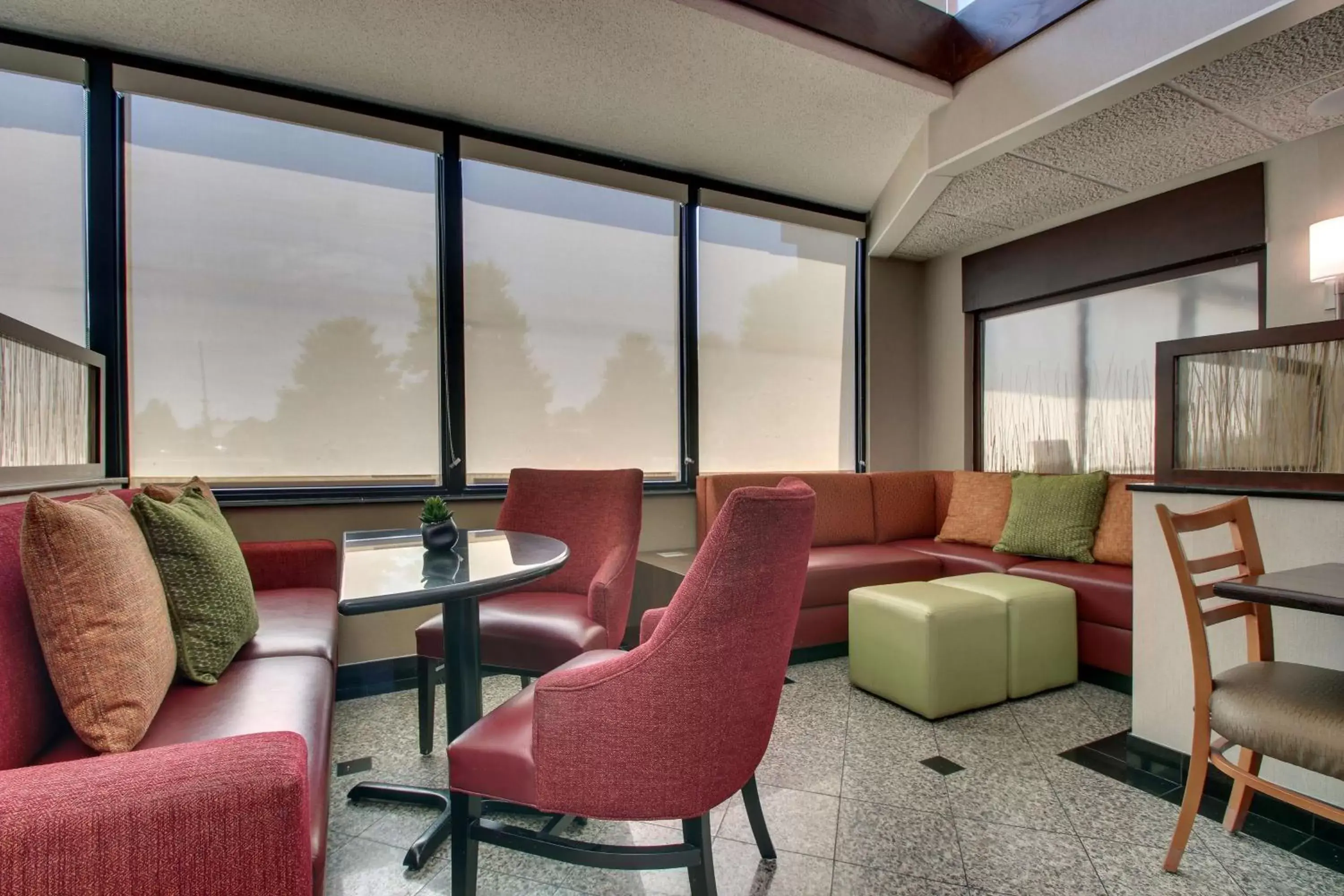 Lobby or reception, Seating Area in Drury Inn & Suites Evansville East