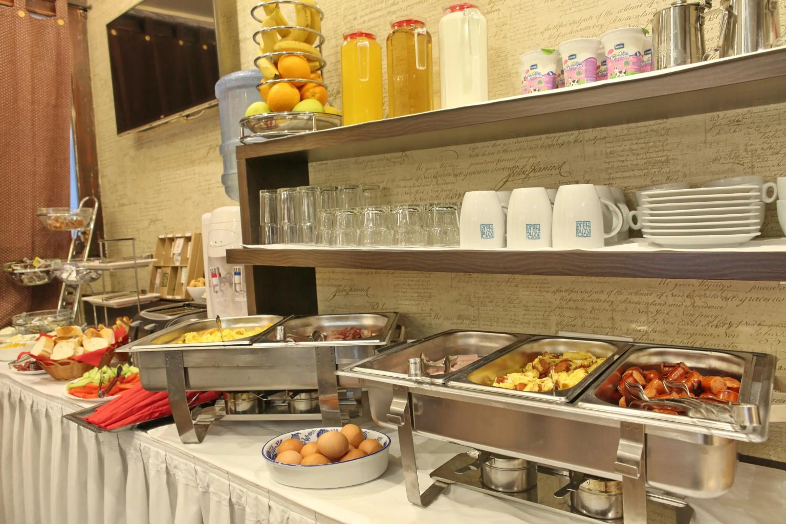 Food in Garni Hotel Vozarev