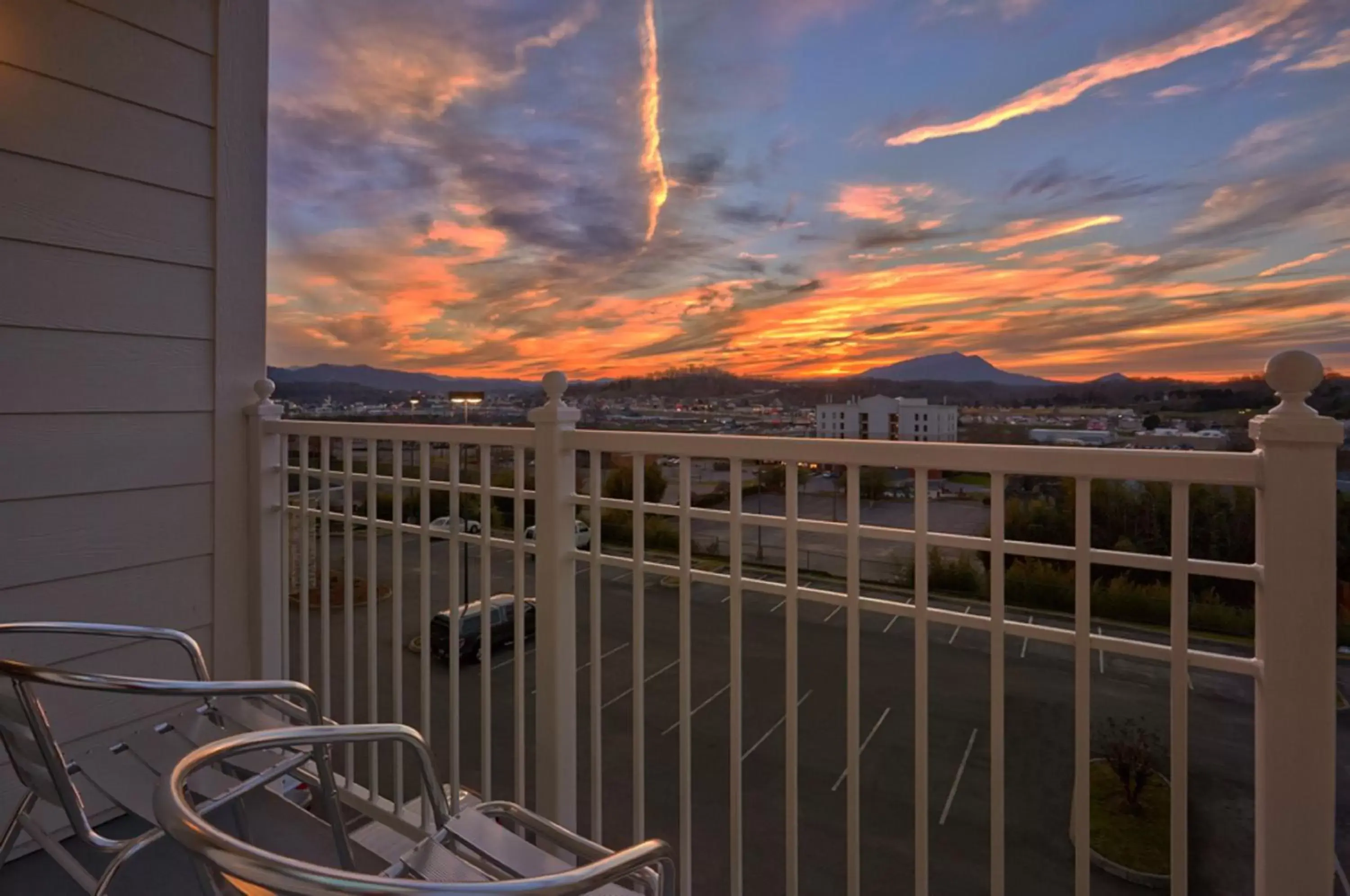 Photo of the whole room in Holiday Inn Express Pigeon Forge – Sevierville, an IHG Hotel