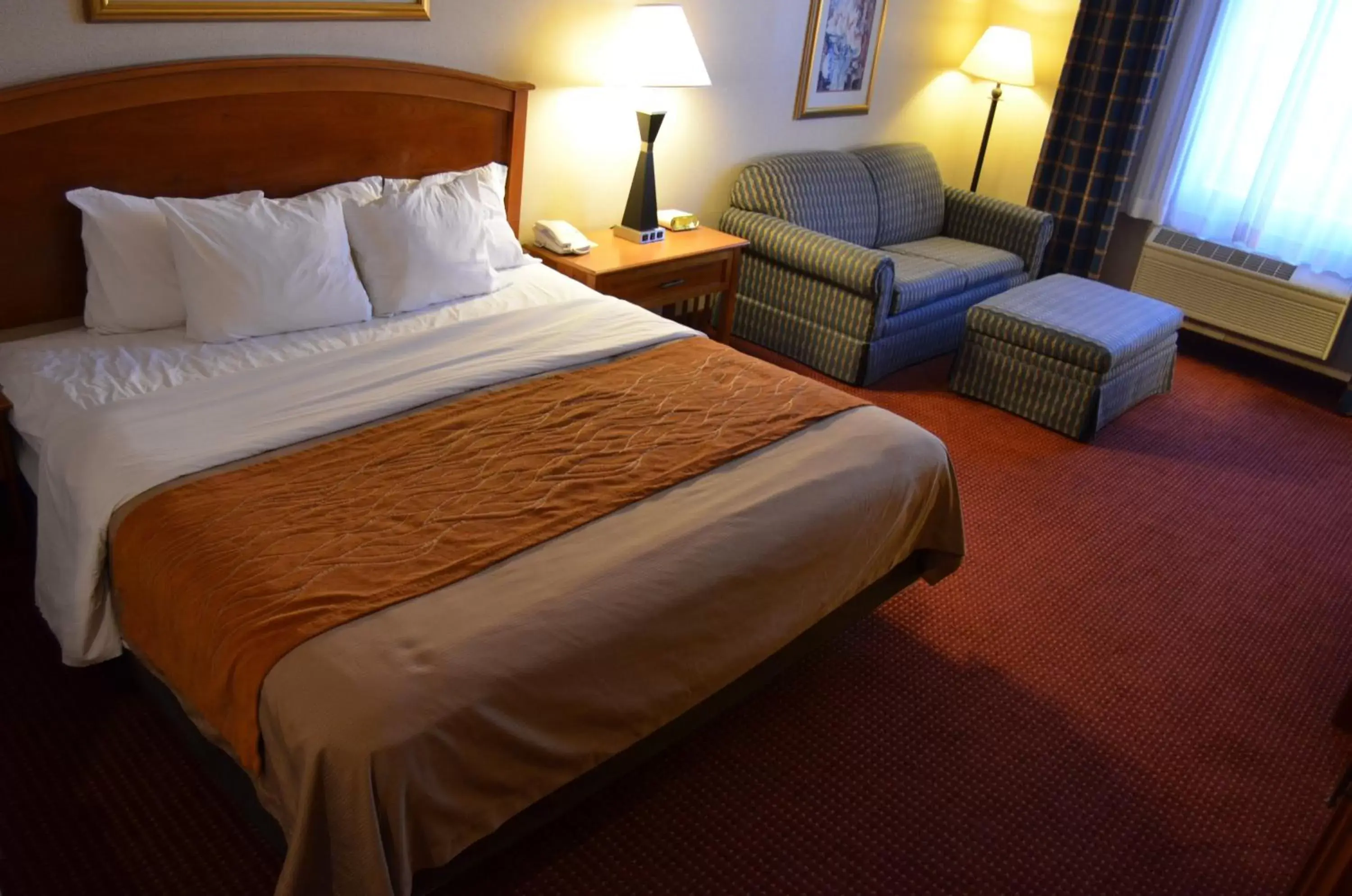 King Suite - Non-Smoking in Comfort Inn & Suites I-25 near Spaceport America