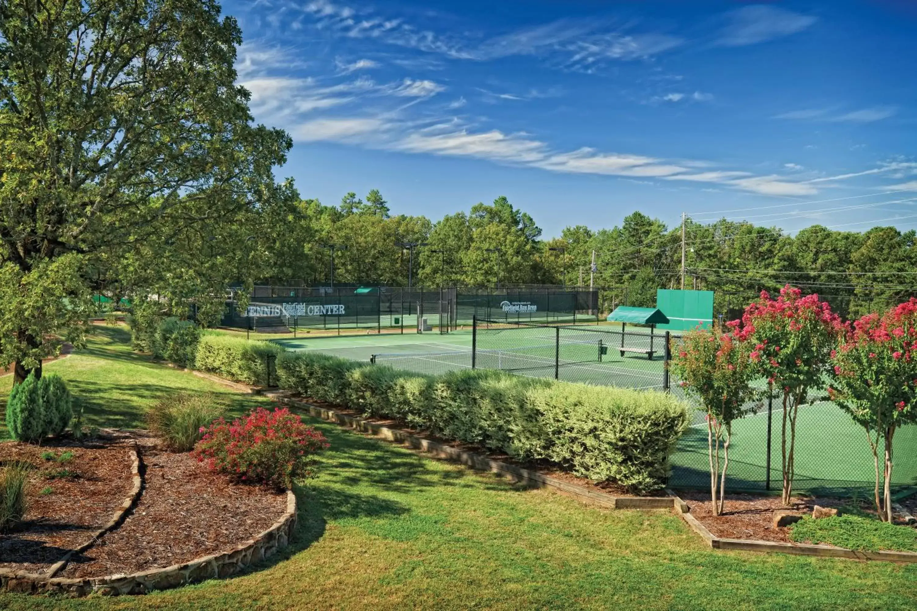 Tennis court, Swimming Pool in Club Wyndham Resort at Fairfield Bay