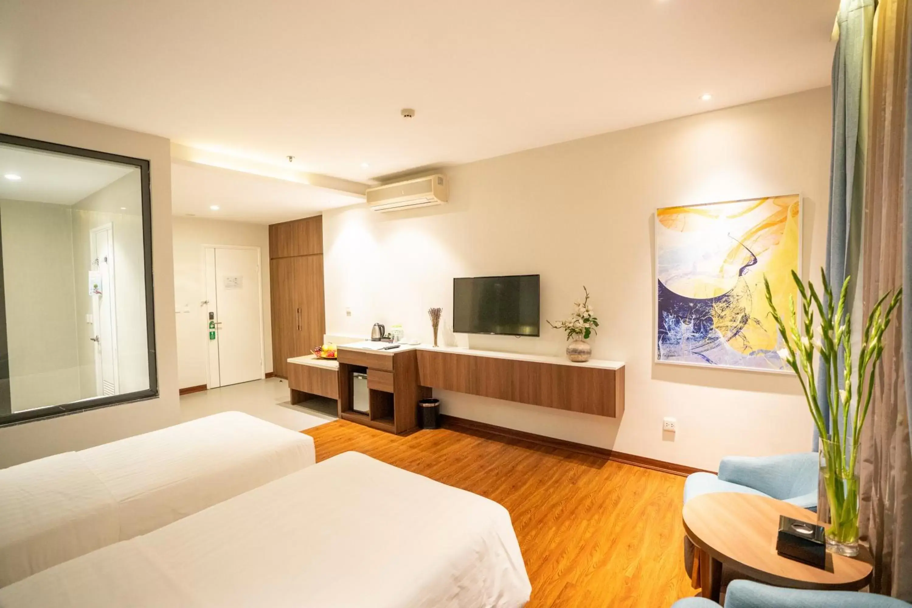 Bedroom, TV/Entertainment Center in My Way Hotel & Residence Ha Noi