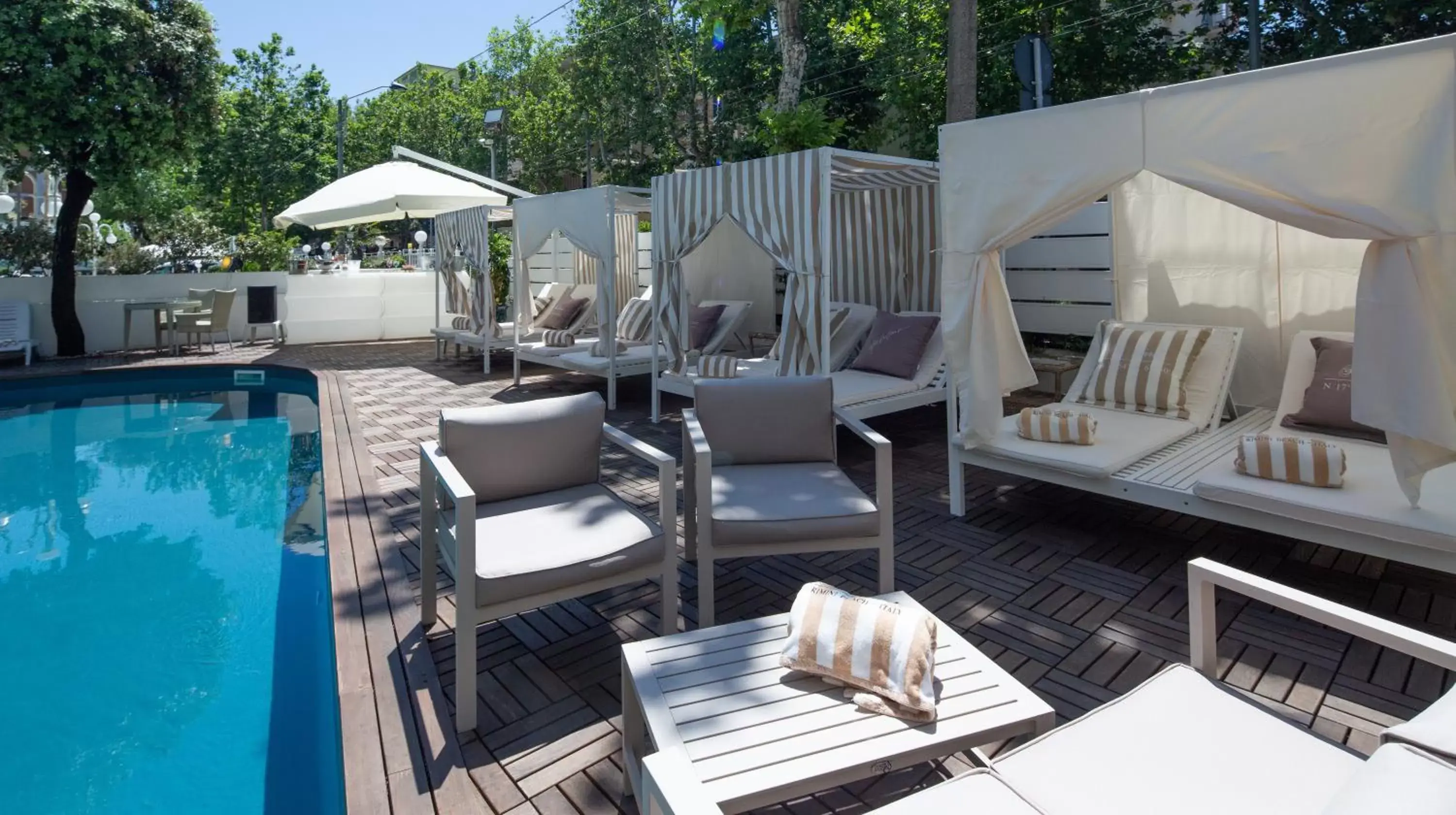 Pool view, Swimming Pool in Best Western Maison B Hotel