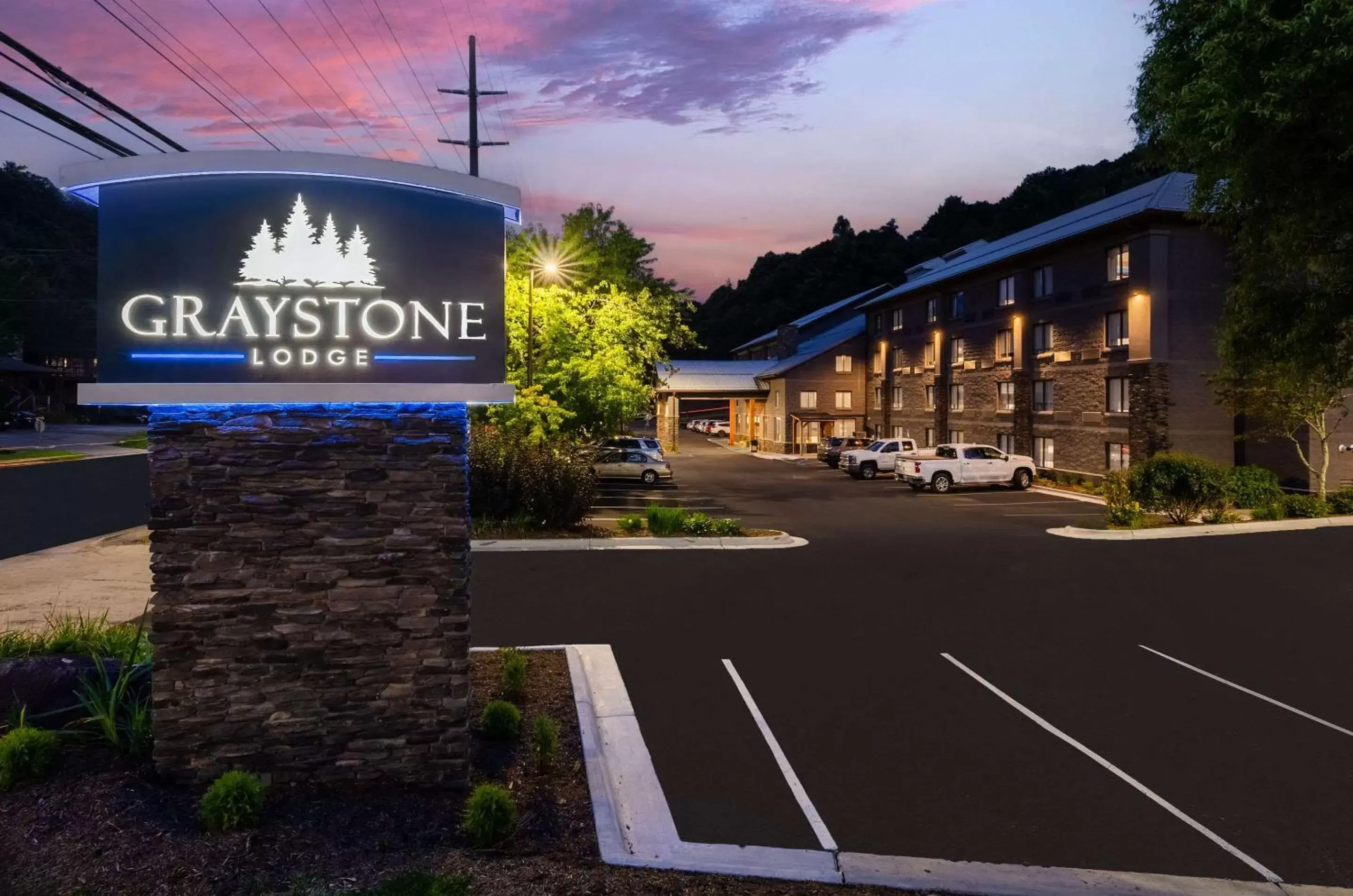 Property Building in Graystone Lodge, Ascend Hotel Collection