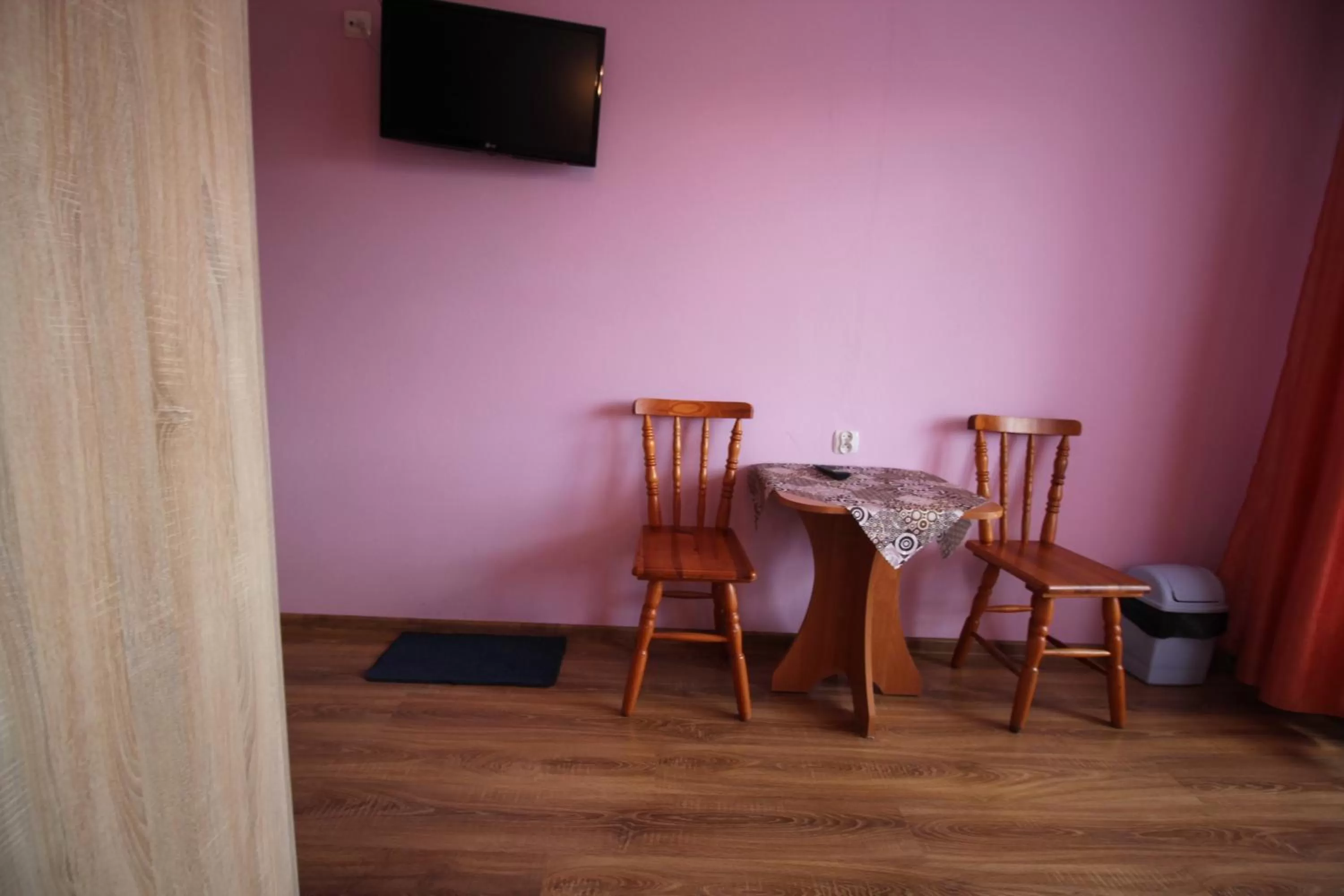 TV/Entertainment Center in DW U Wajdy