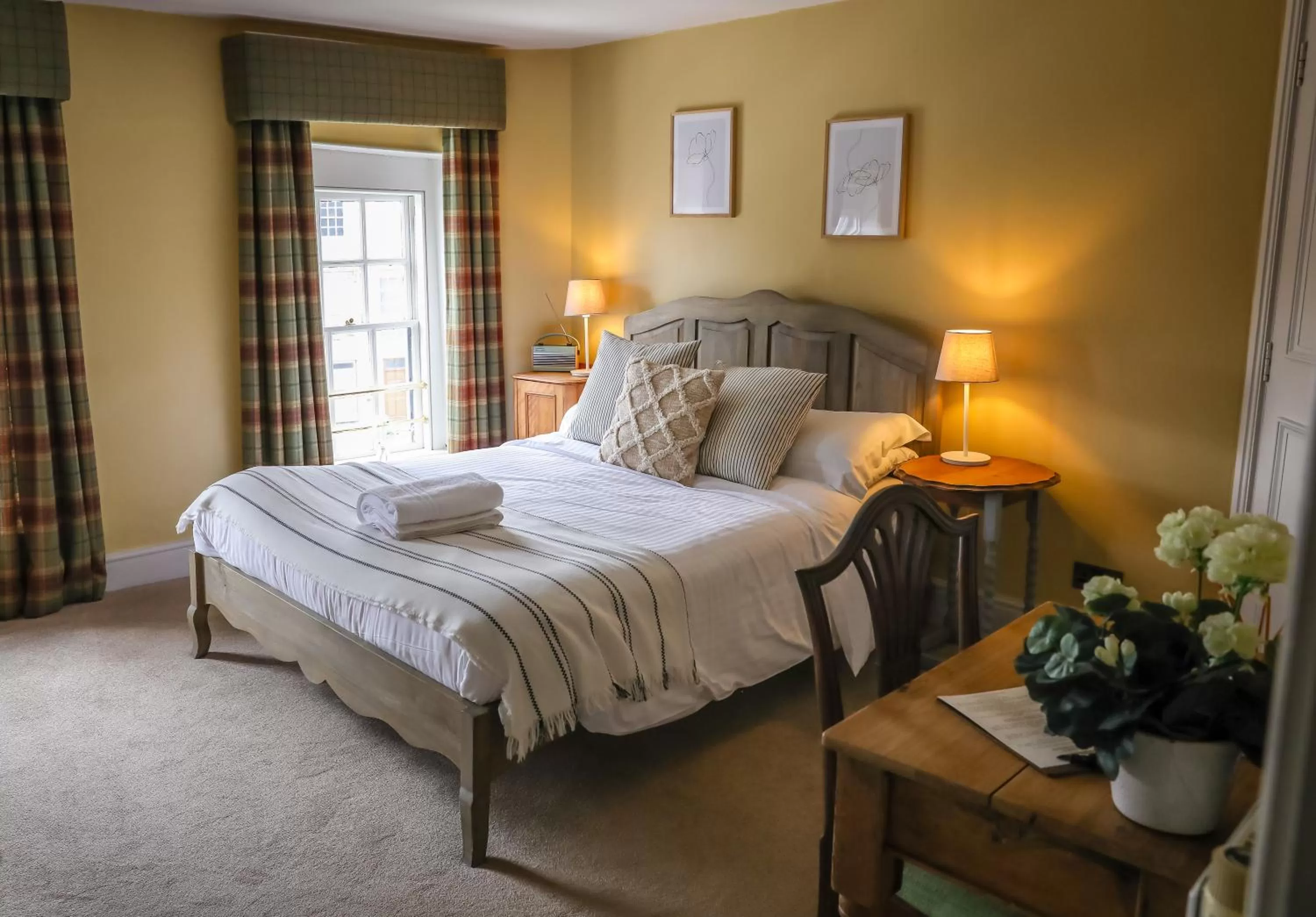 Bed in The Black Swan Inn