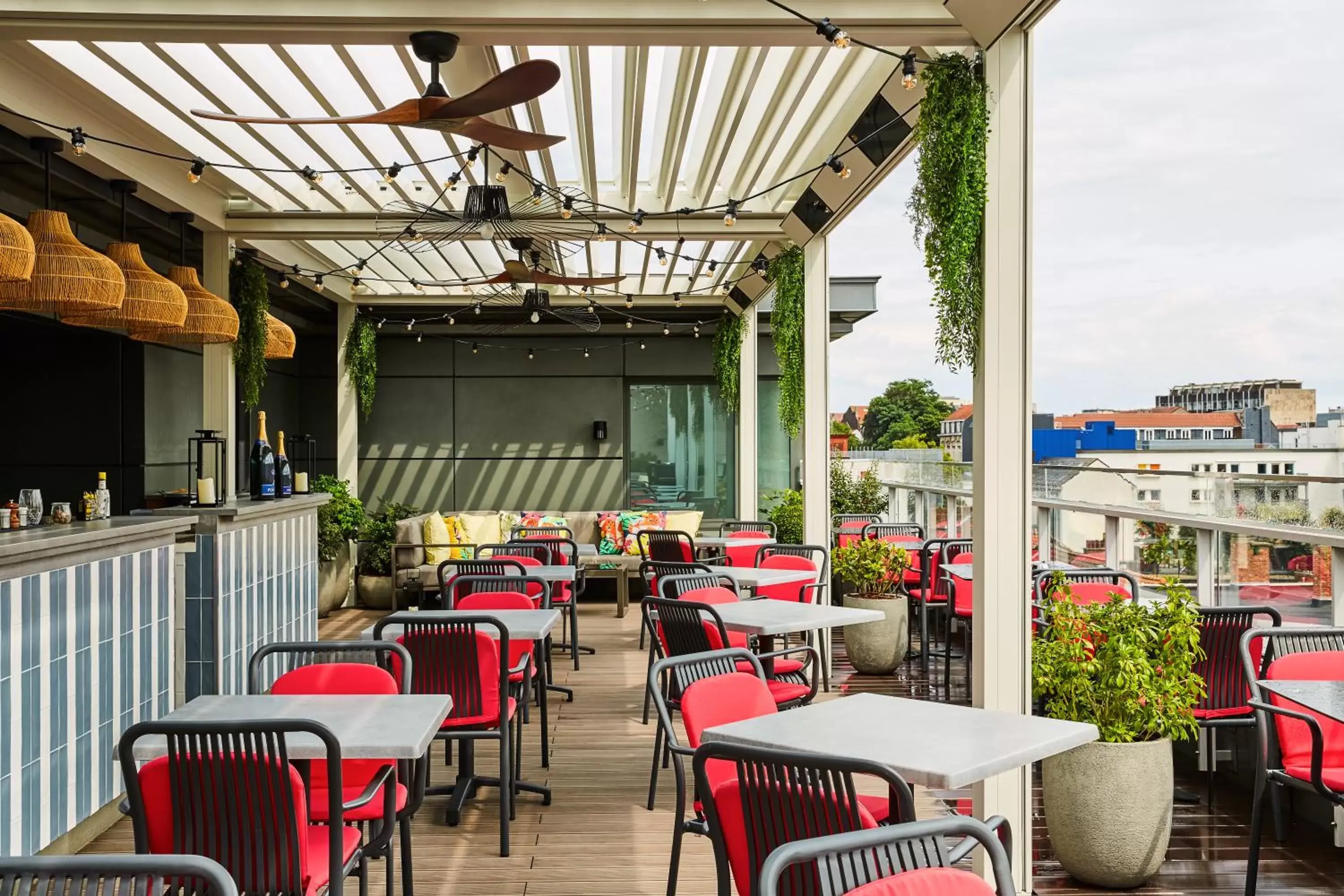 Balcony/Terrace, Restaurant/Places to Eat in Sofitel Brussels Europe