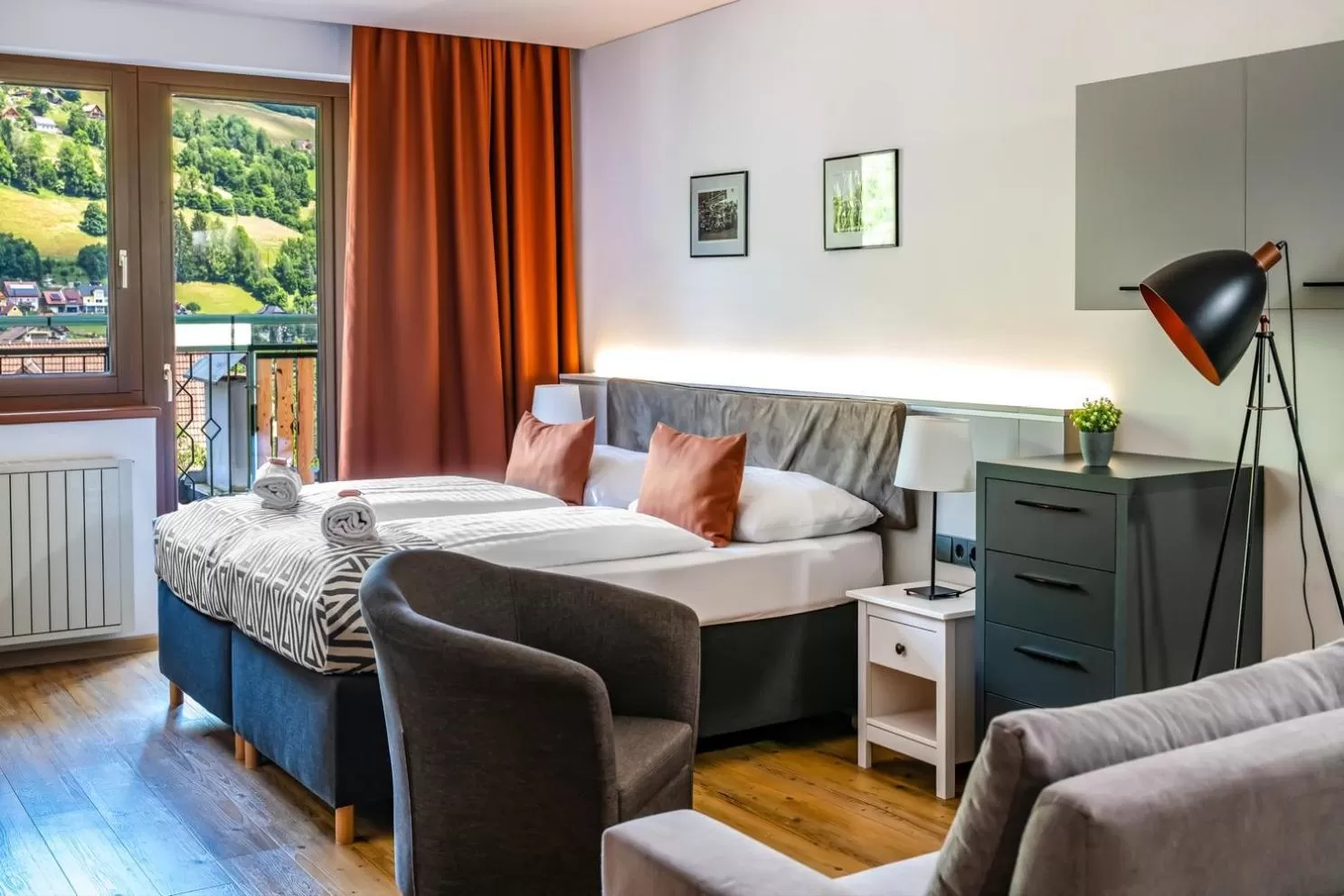 Photo of the whole room, Bed in Hotel Alpenblick Kreischberg