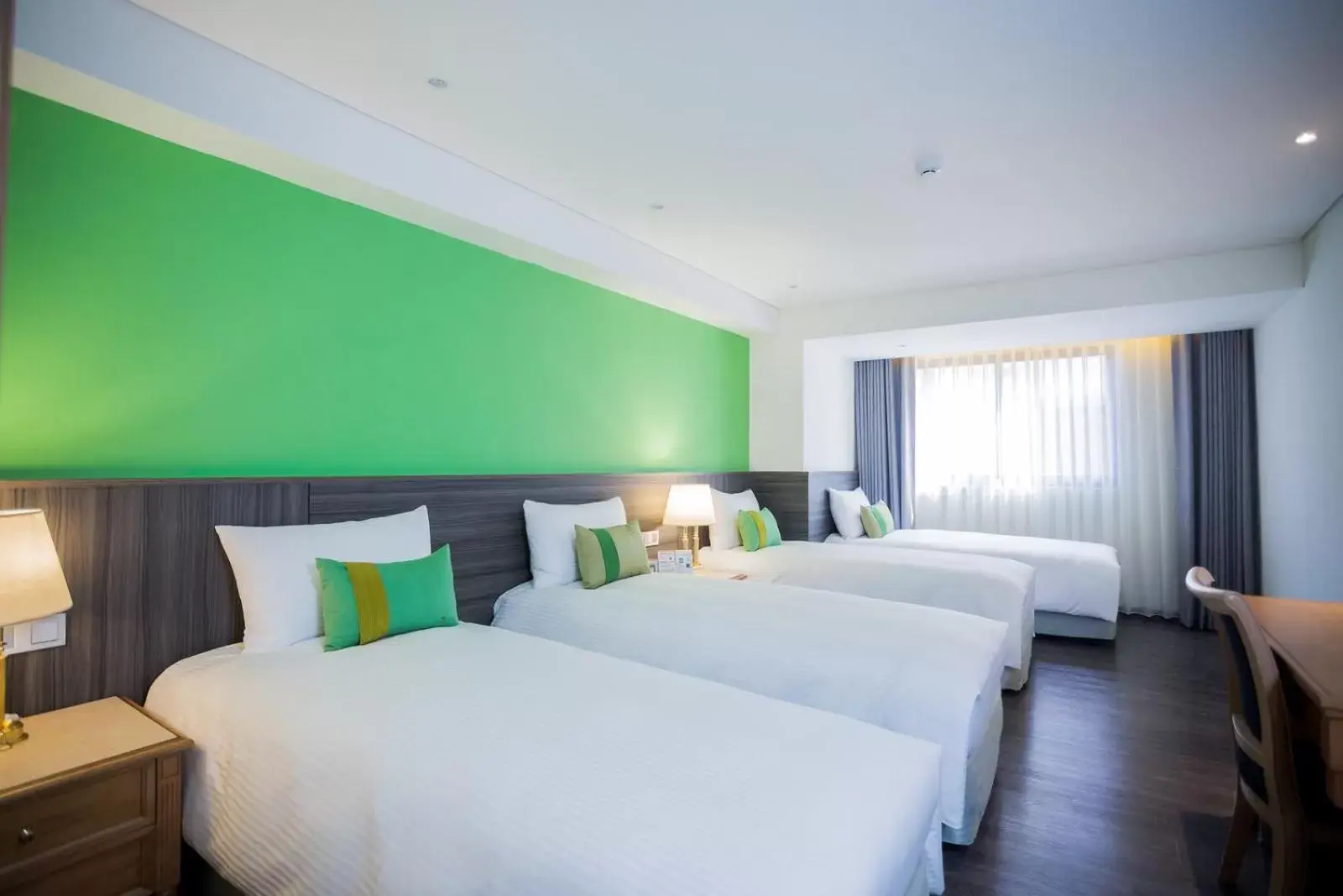 Photo of the whole room, Bed in Green World Triple Beds